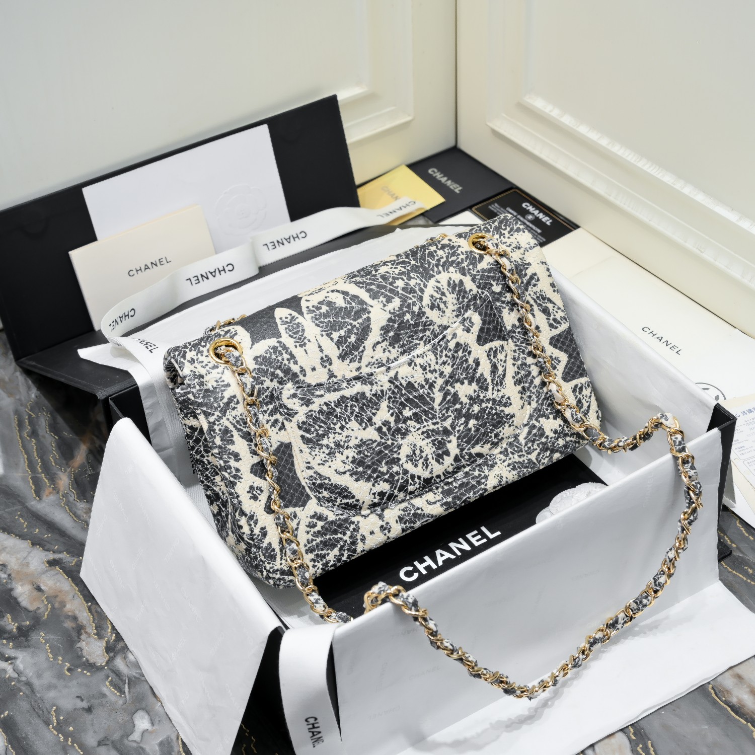 [TOP] CHANEL Snake Patterned Calfskin Medium Flab Bags 25.5x15.5x6.5cm - GHW