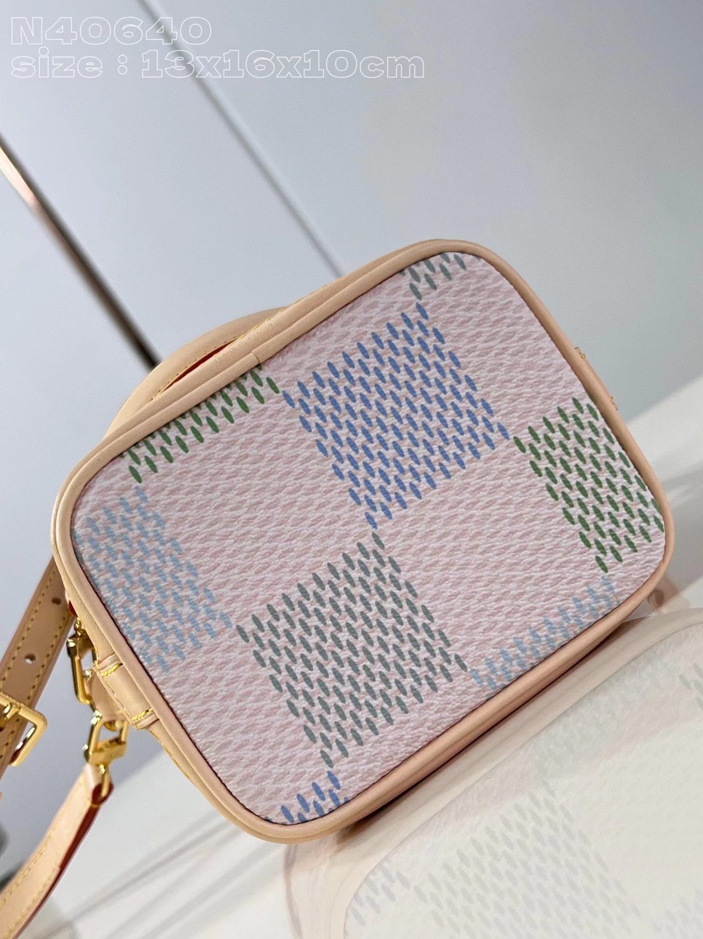 [TOP] Louis Vuitton LV Damierlicious Series Nano Noe Bags 13x16x10cm-Pink