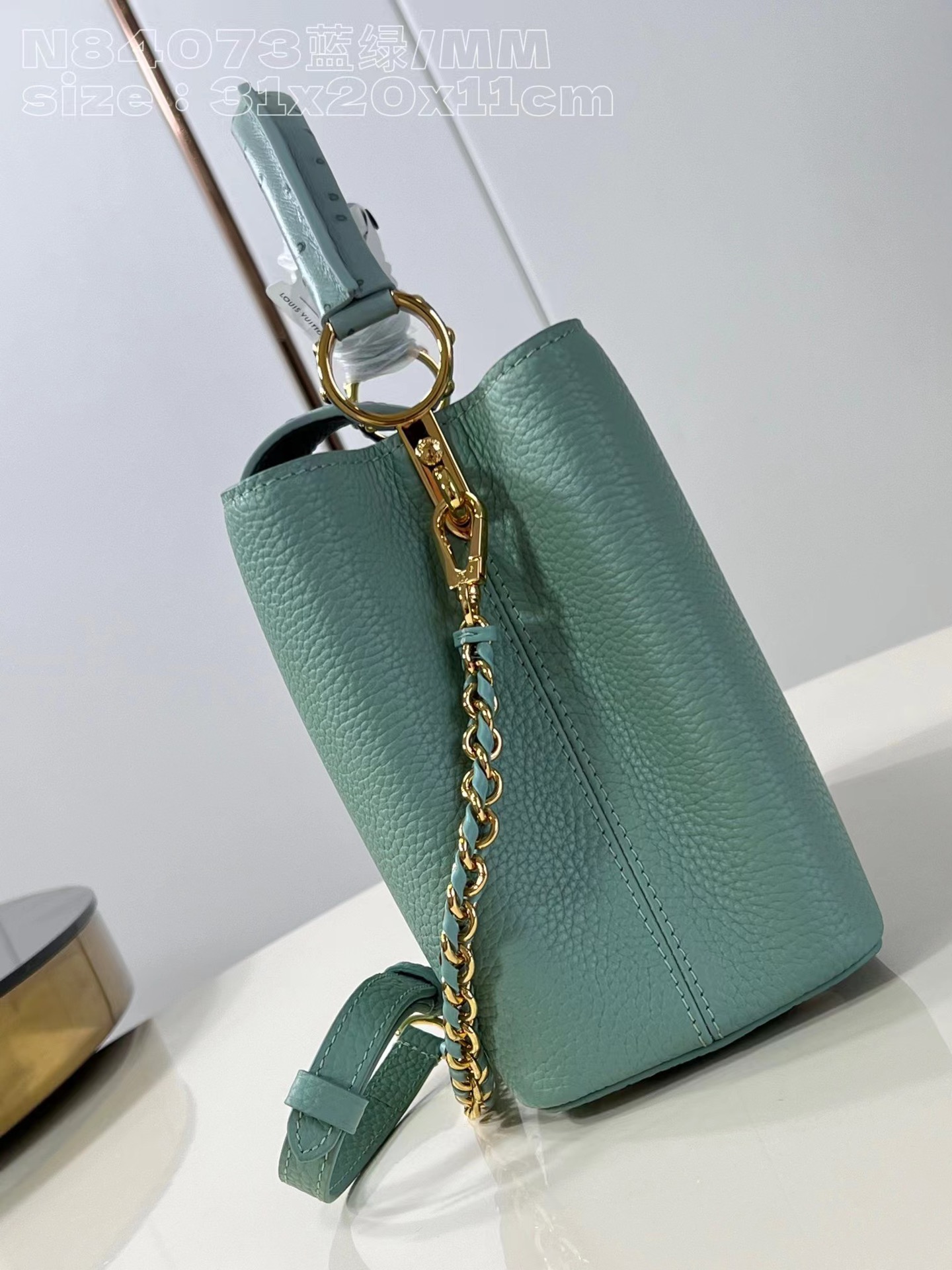 [TOP] Louis Vuitton LV Calfskin Leather And Ostrich Leather Details Capucines Bag - Mint Green