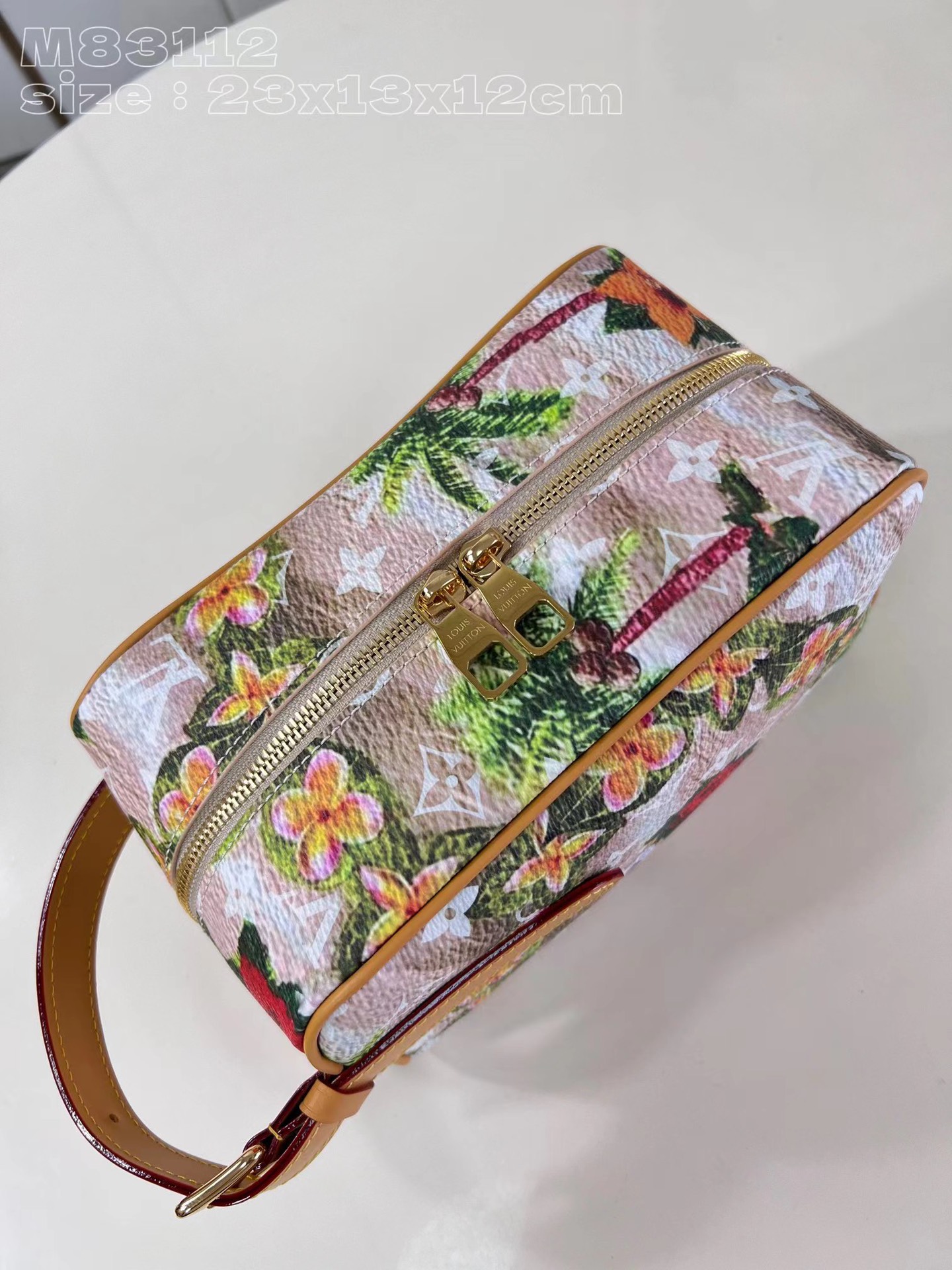 [TOP] Louis Vuitton LV Monogram Locker Dopp Kit 23 x 13 x 12CM