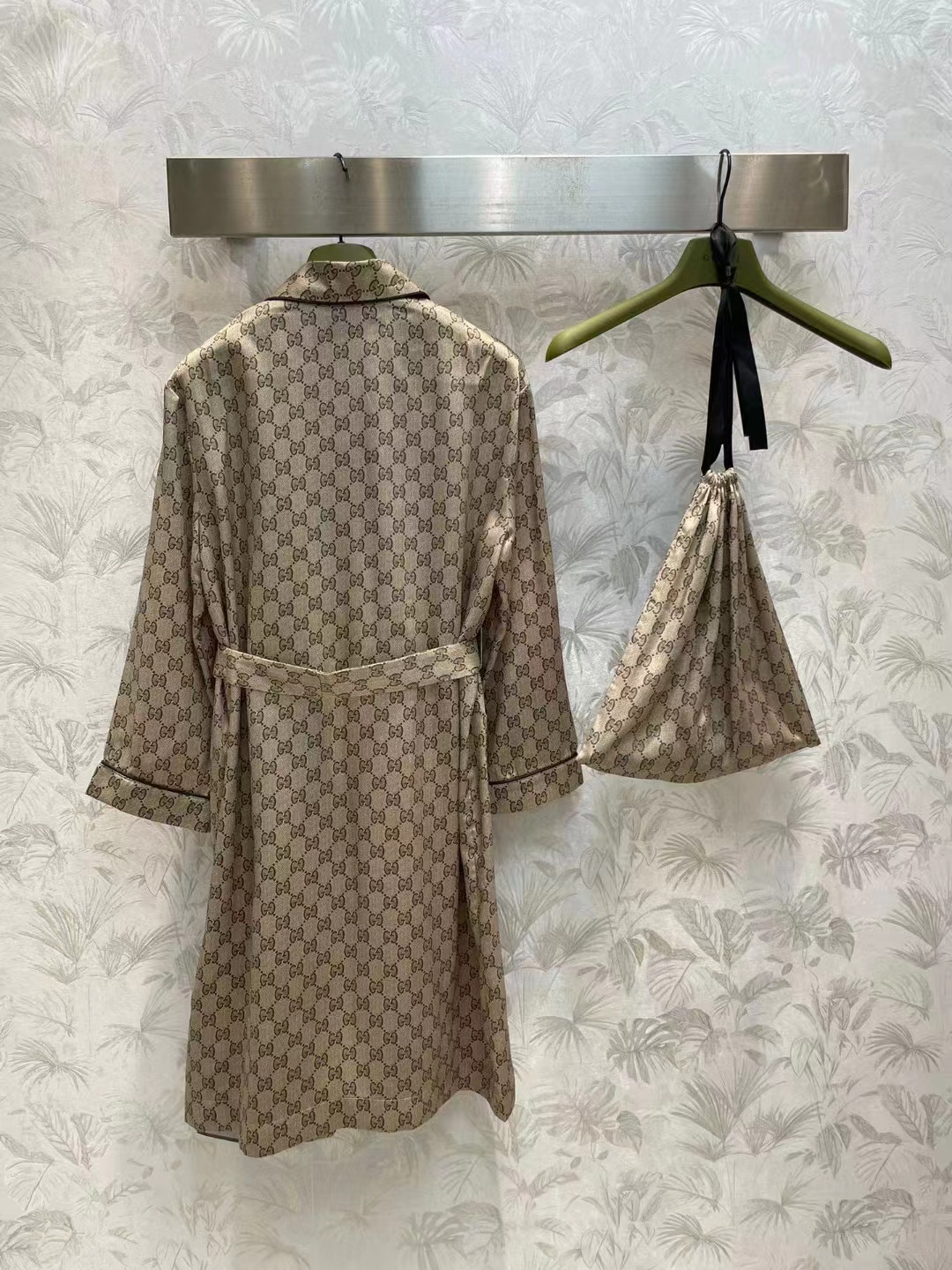 [TOP] GUCCI Presbyopia Home Nightgown