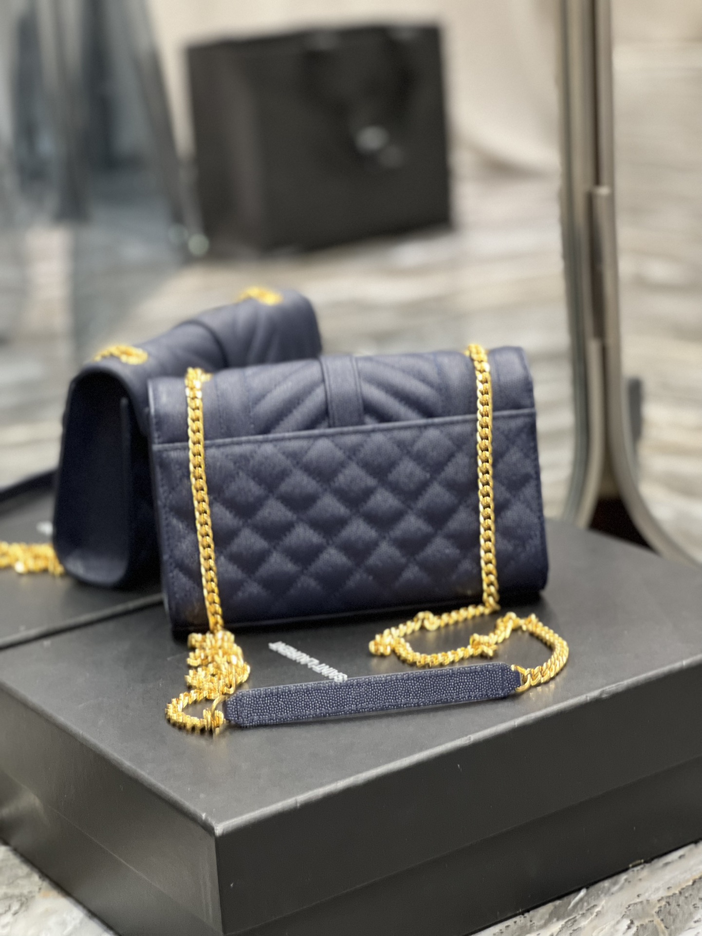 [TOP] Yves Saint Laurent YSL Medium Caviar Pattern Envelope Bags 21/24cm - Dark Blue&GHW