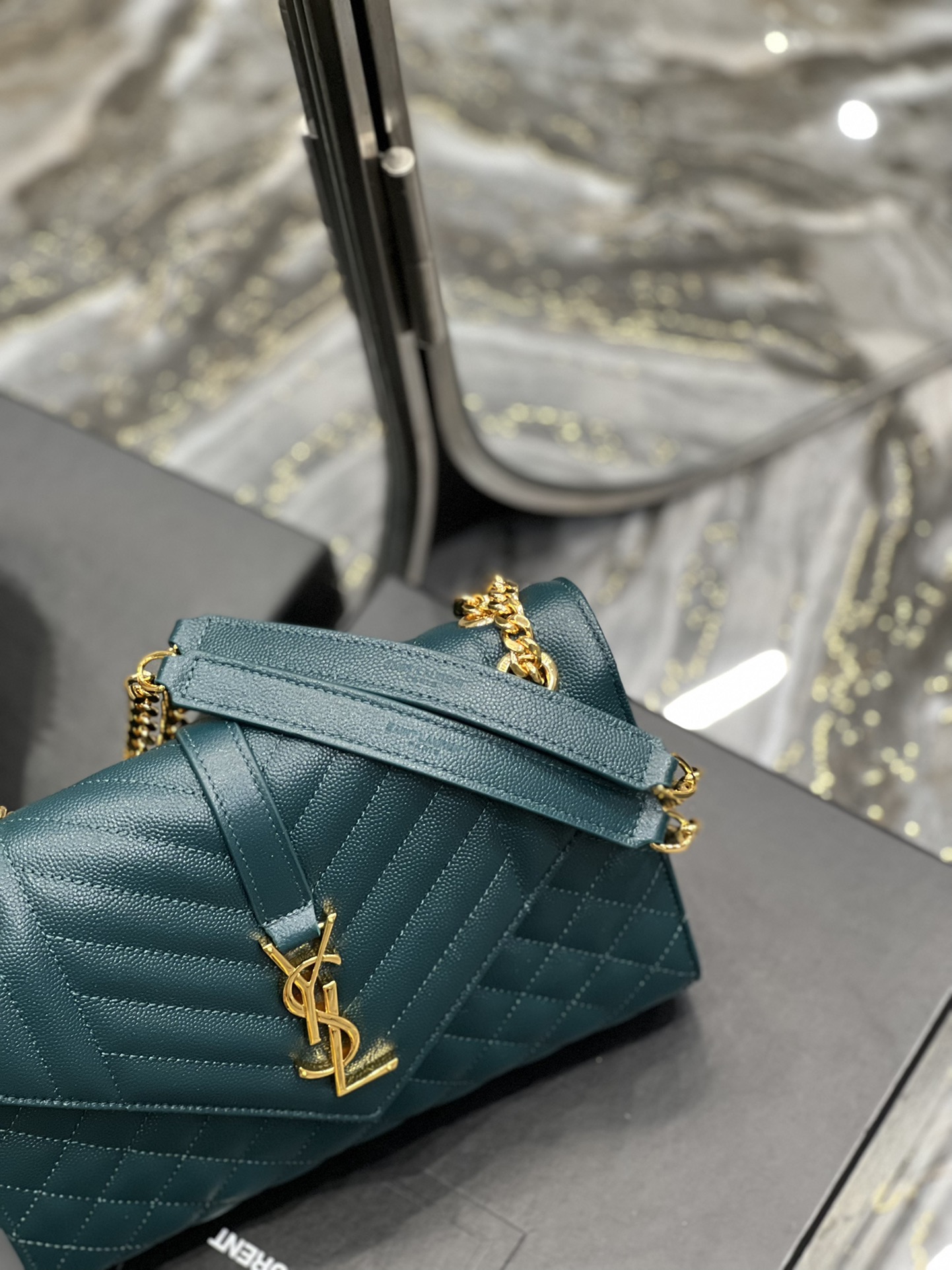 [TOP] Yves Saint Laurent YSL Medium Caviar Pattern Envelope Bags - Turquoise&GHW
