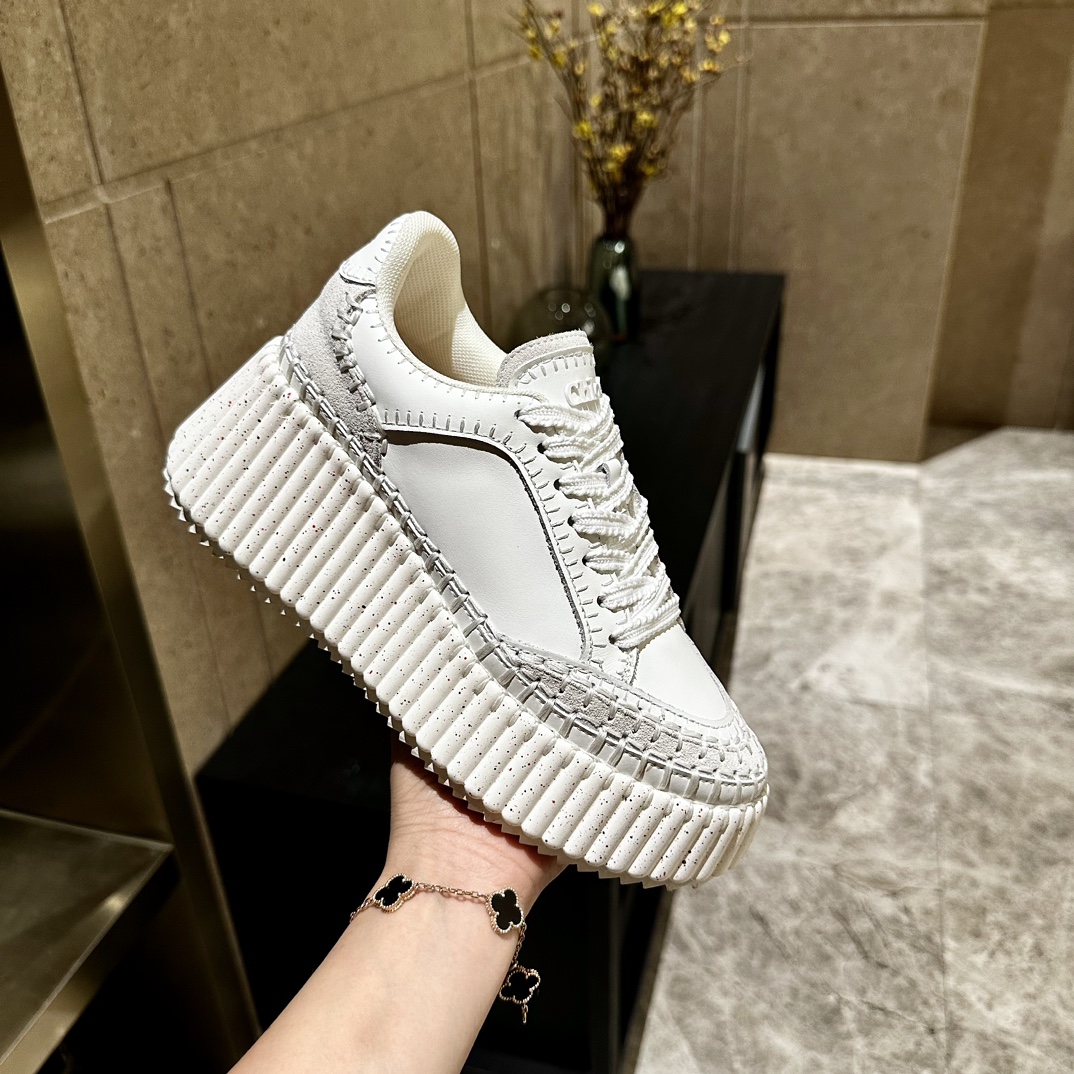 [TOP] Chloe Handmade Sewn Casual Shoes - White