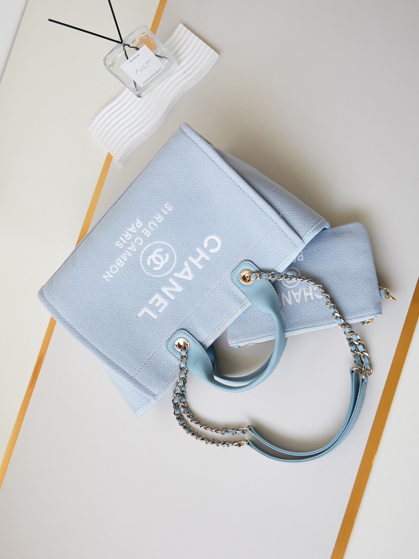 [TOP] CHANEL Deauville Tote Shopping Bag 33cm - Glacier Blue