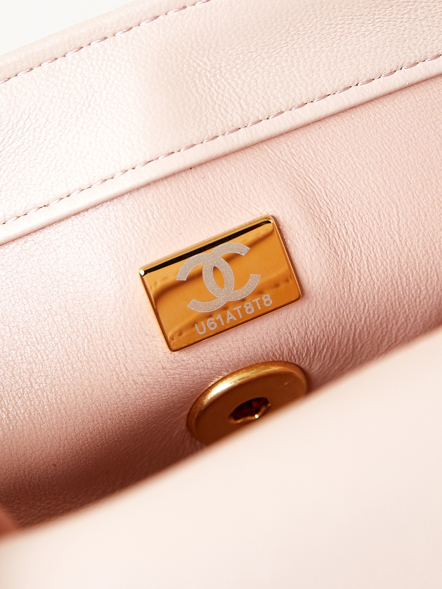 [TOP] CHANEL 24C Water Drill Handle Chain Pack 12-20-6cm - GHW - Pink