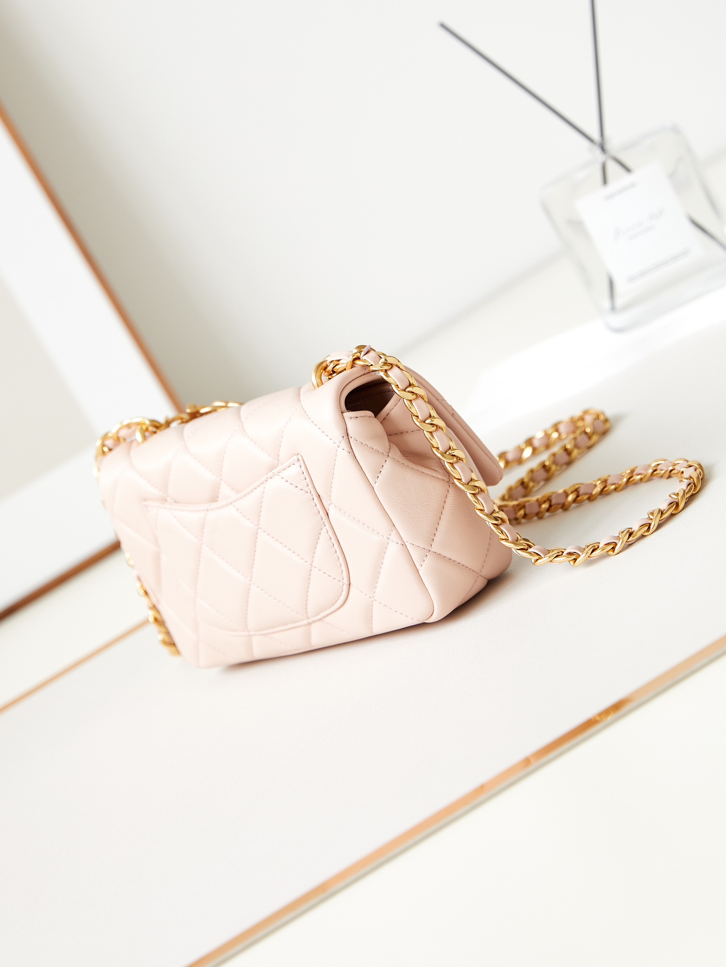 [TOP] CHANEL 24C Water Drill Handle Chain Pack 12-20-6cm - GHW - Pink