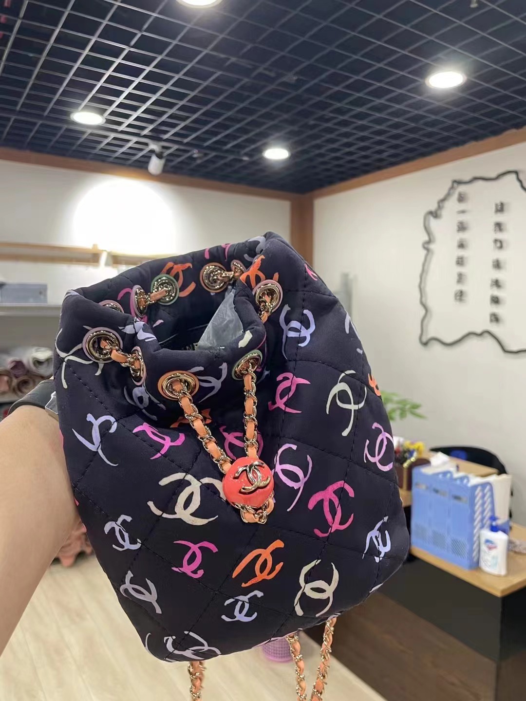 [TOP] CHANEL 24ss Dual C Printed Small Water Bucket - Glacier Blue