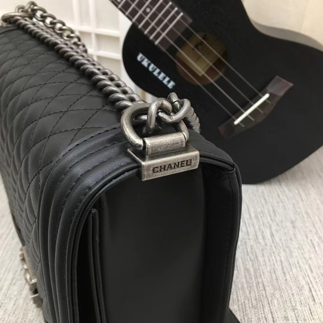 [TOP] CHANEL Le Boy Bag L 28cm/XL 30cm - Black & SHW