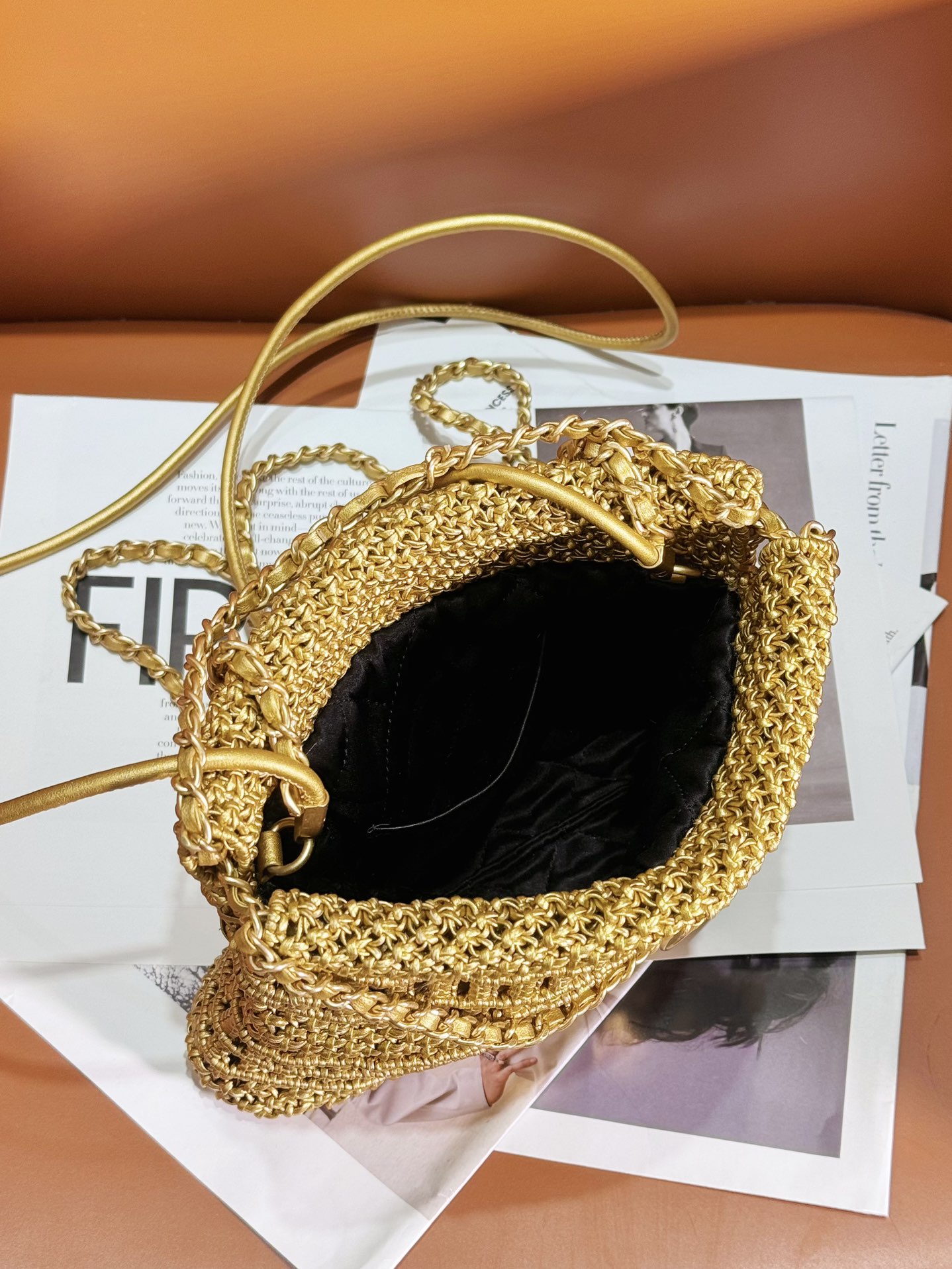 [TOP] CHANEL Mini 22 Bag Woven Calfskin 23x18.5x6cm - Gold&GHW