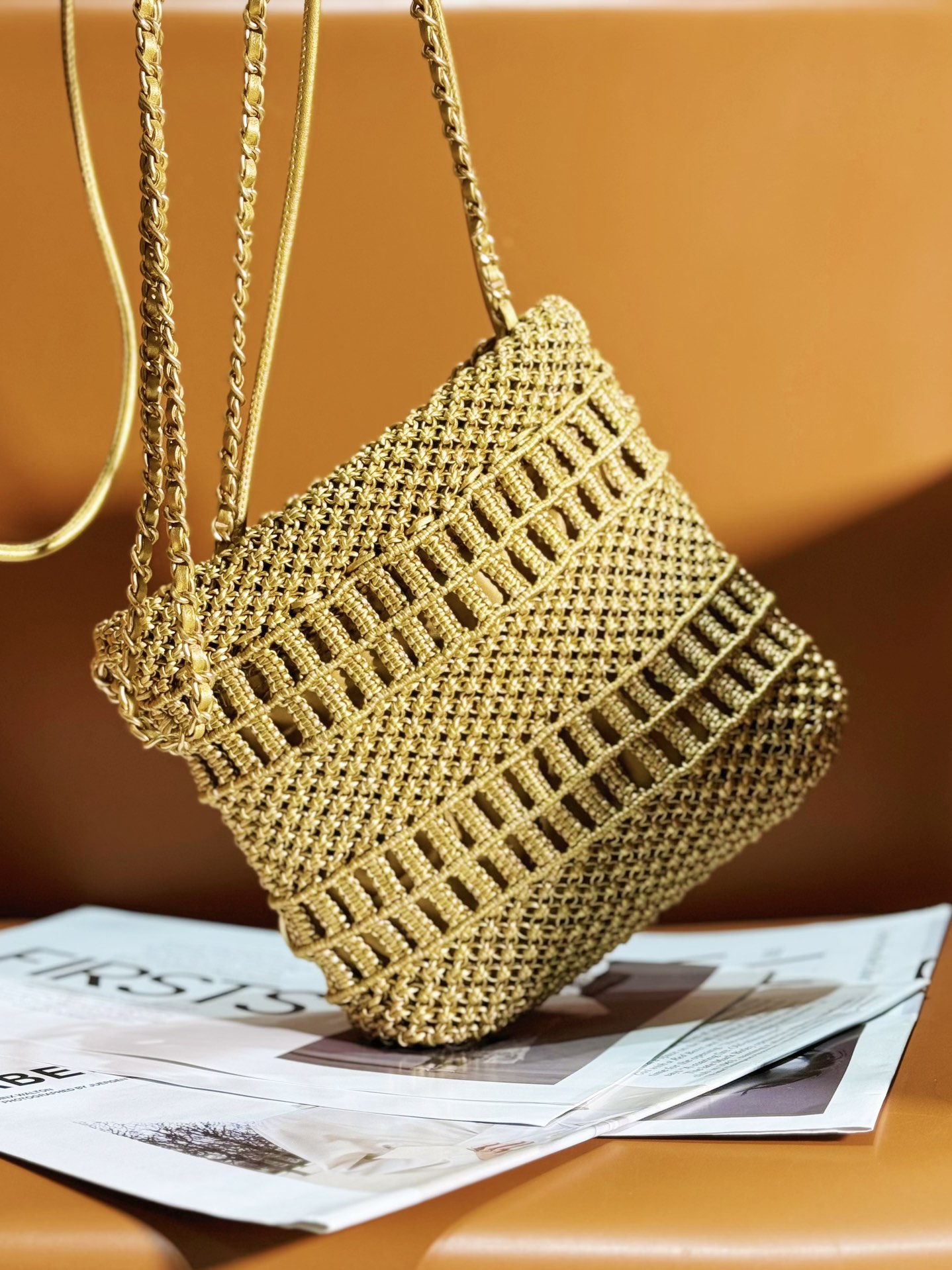 [TOP] CHANEL Mini 22 Bag Woven Calfskin 23x18.5x6cm - Gold&GHW