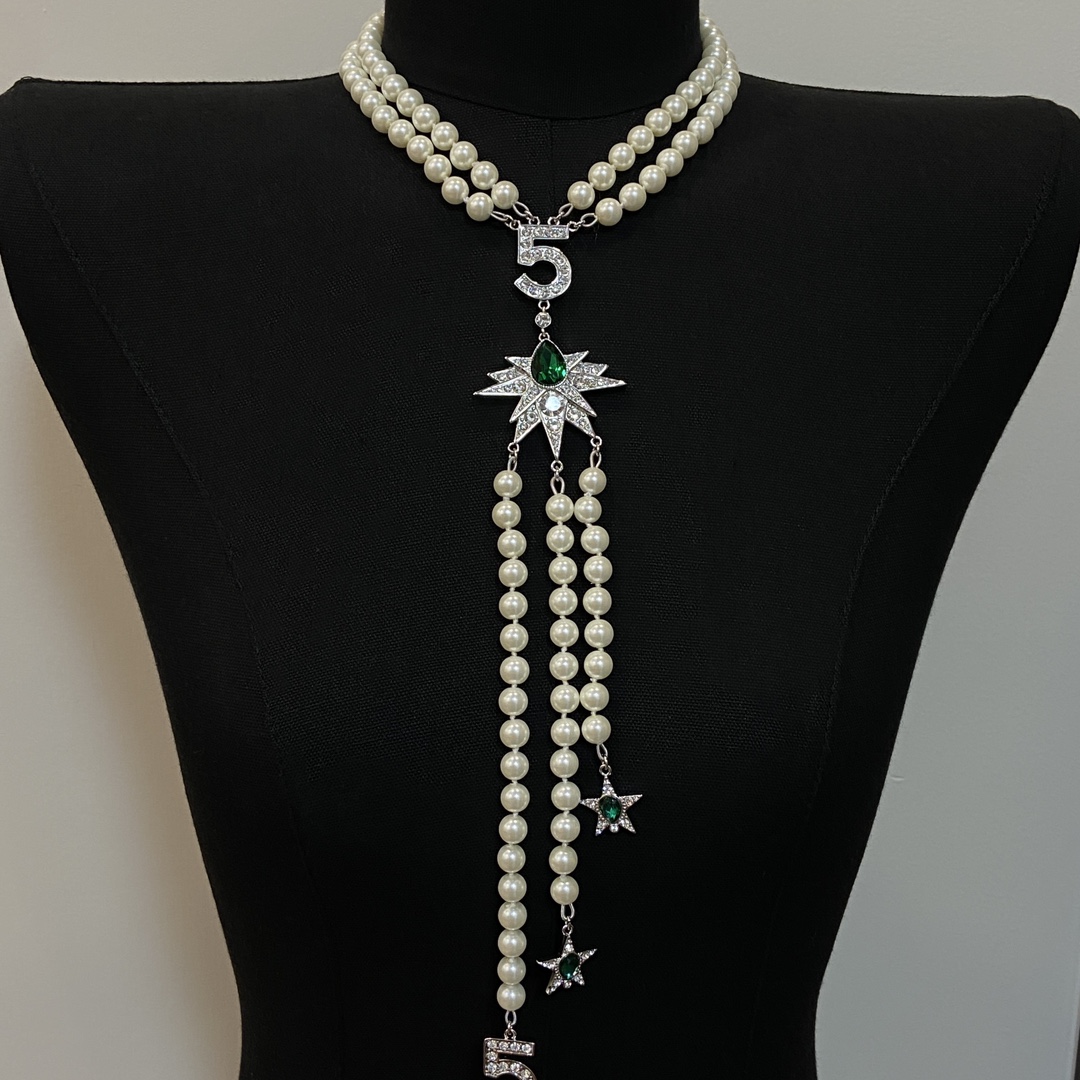 [TOP] CHANEL CC Necklace with Pearl