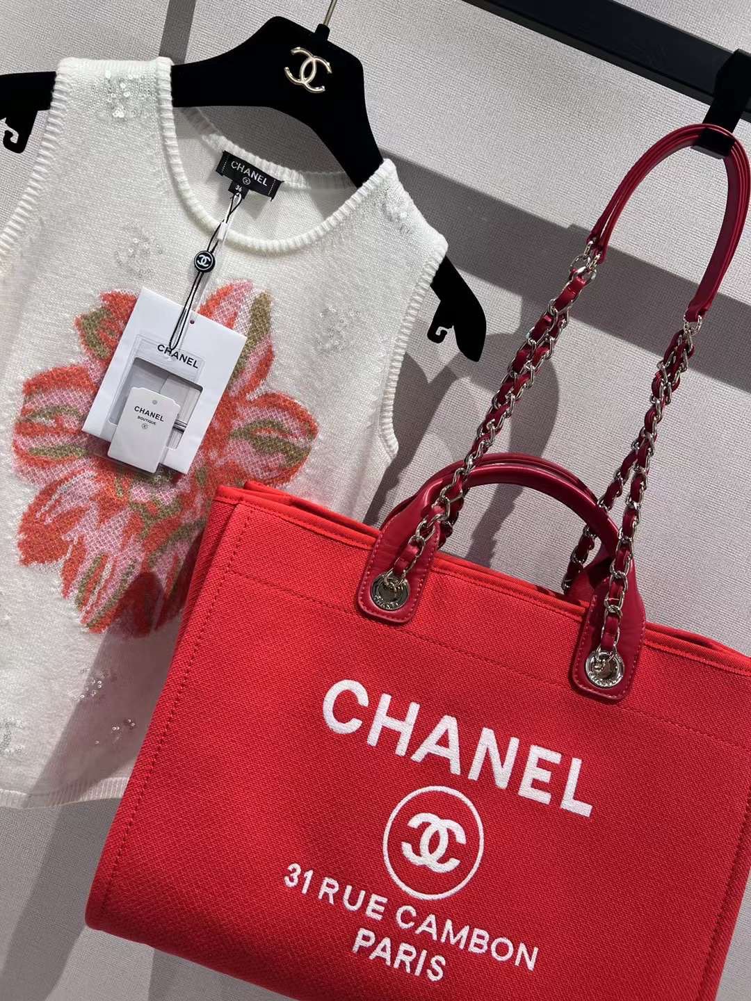 [TOP] CHANEL Deauville Tote Shopping Bag 35cm - Red