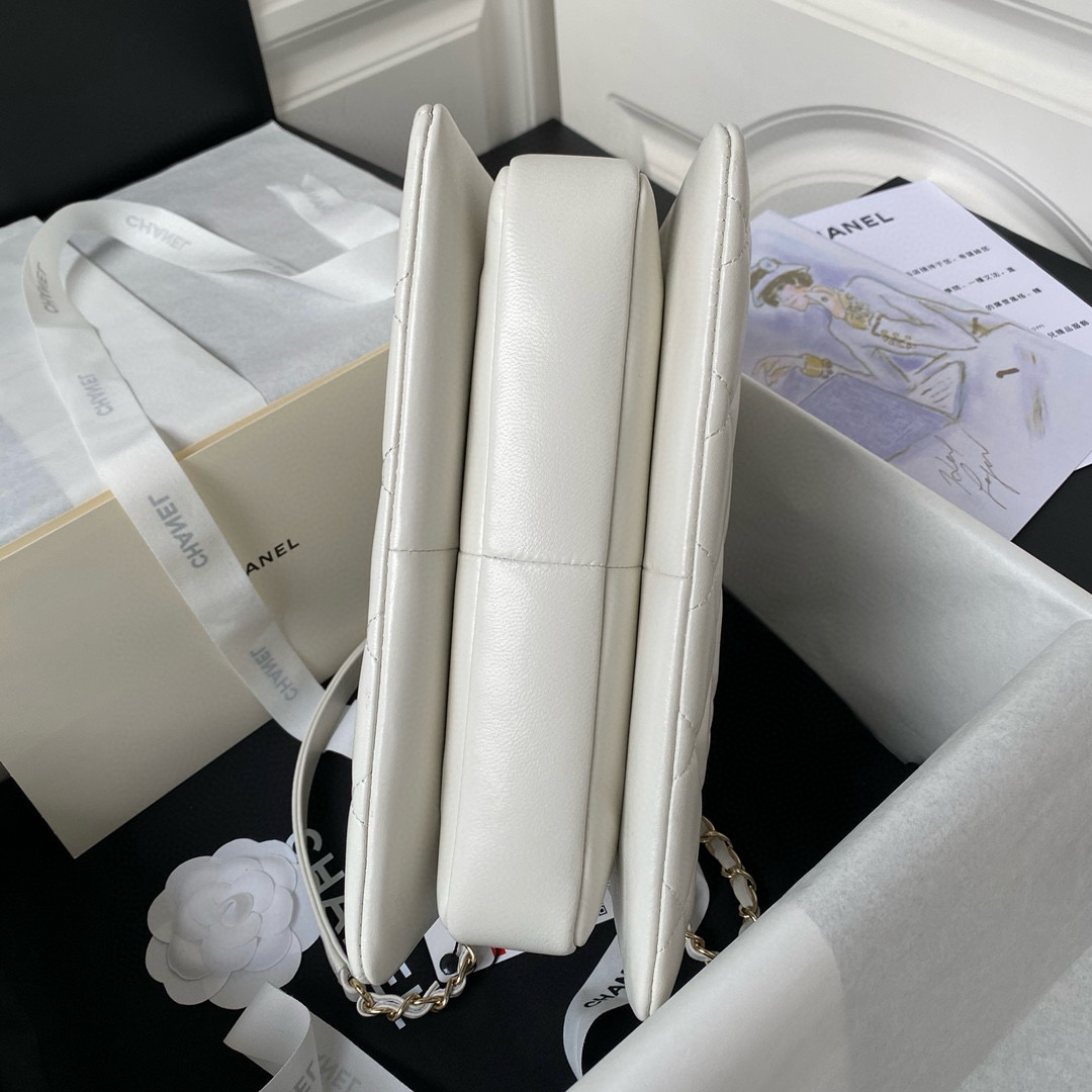 [TOP] CHANELHandle Trendy Bag Quilt 20cm/25cm - Off White & GHW