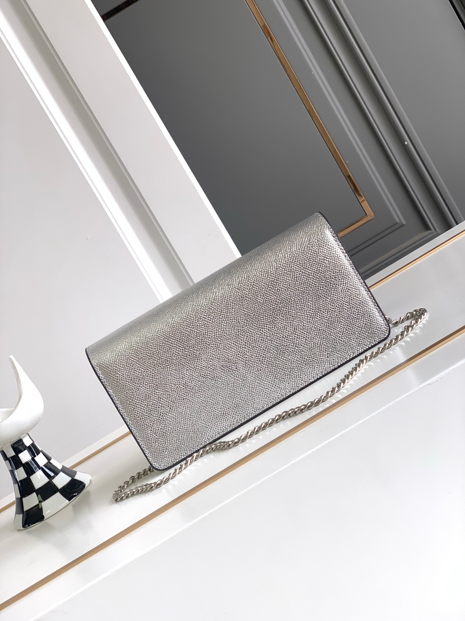 [TOP] VALENTINO VLogo Handbag 20x10x5.5cm - 4 Color