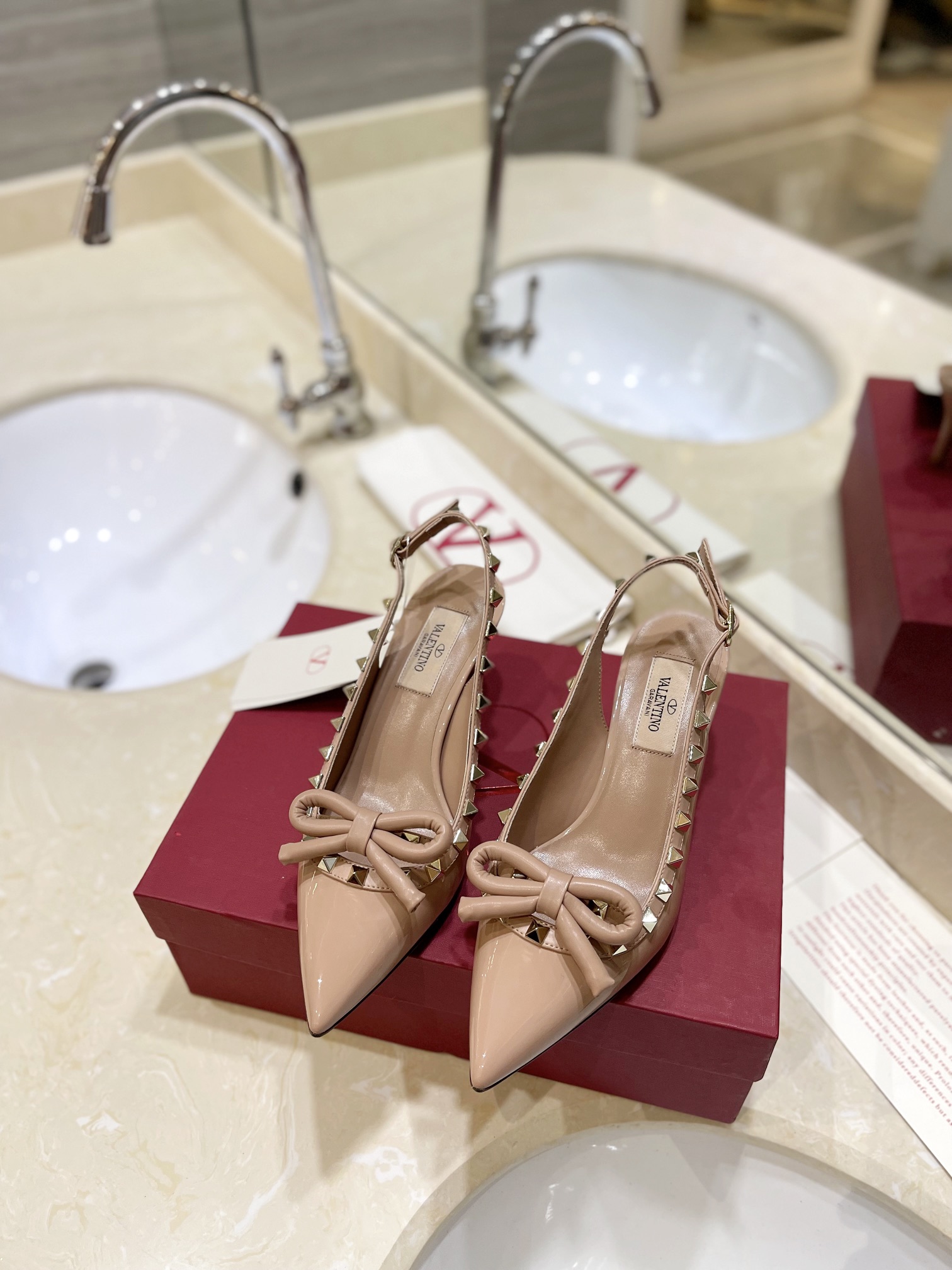 [TOP] VALENTINO Lacquer Leather High Heels - 3 Colors