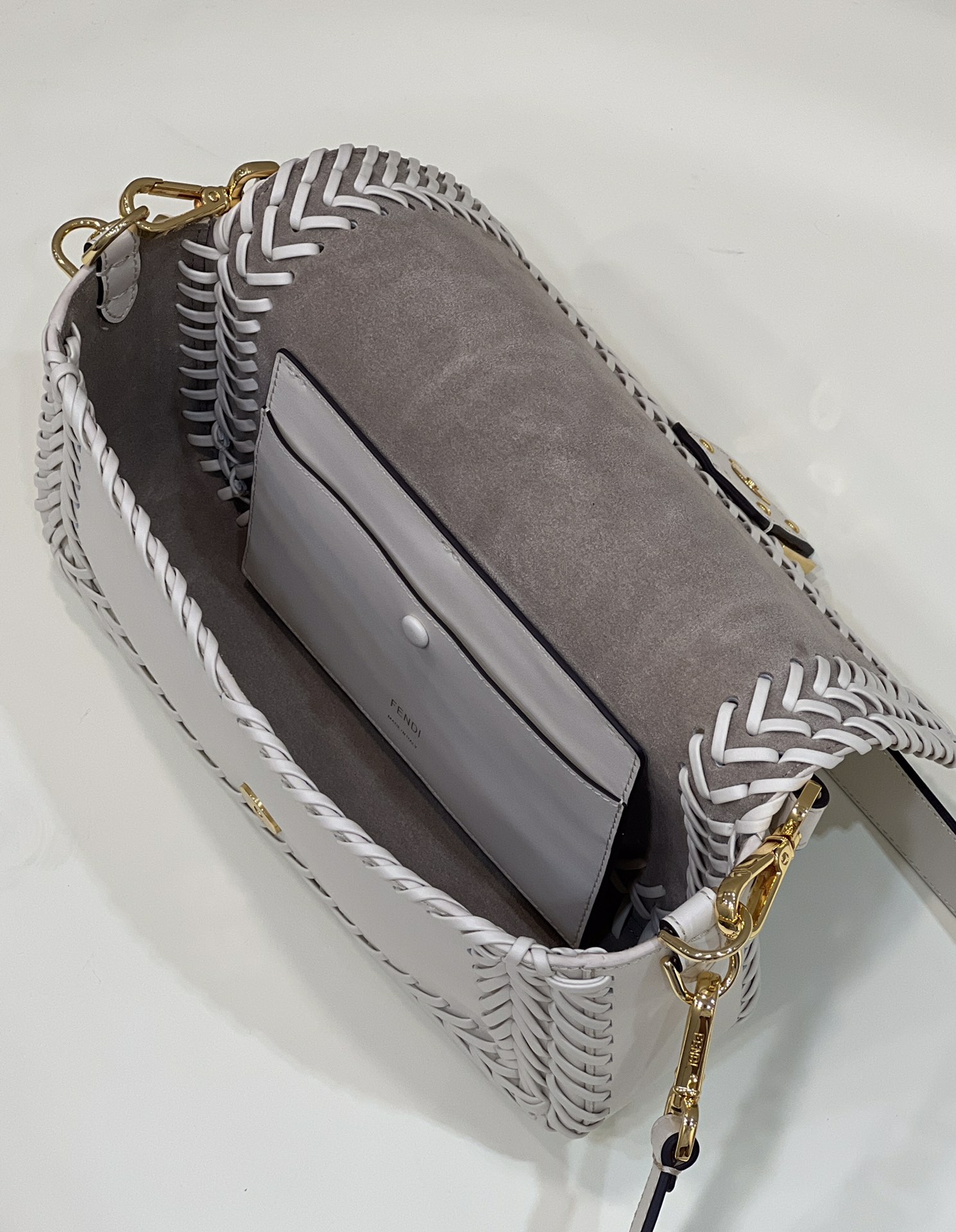 [TOP] FENDI Calfskin Hand Woven Baguette Bags 29×7×15cm - White - GHW