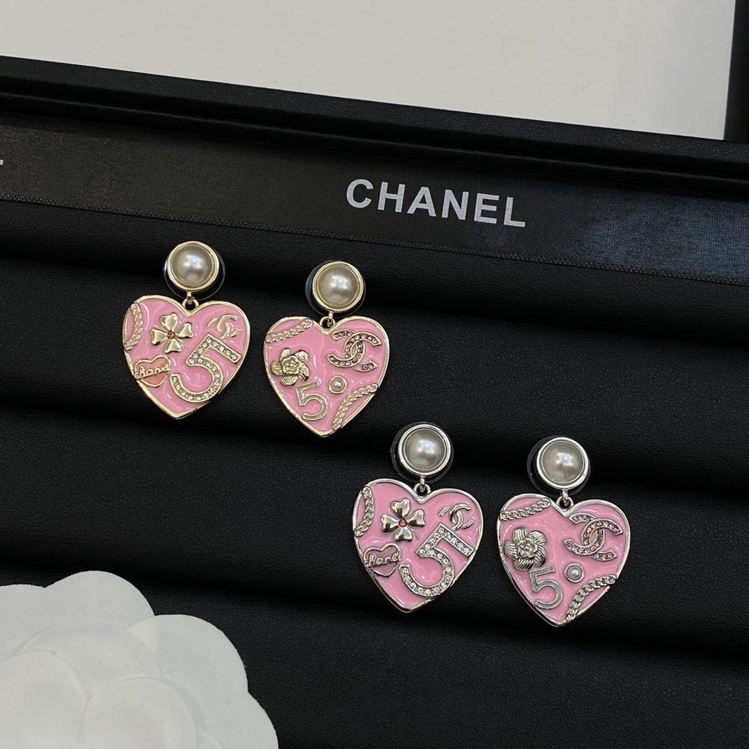 [TOP] CHANEL Pink Heart Earrings - 2 Color