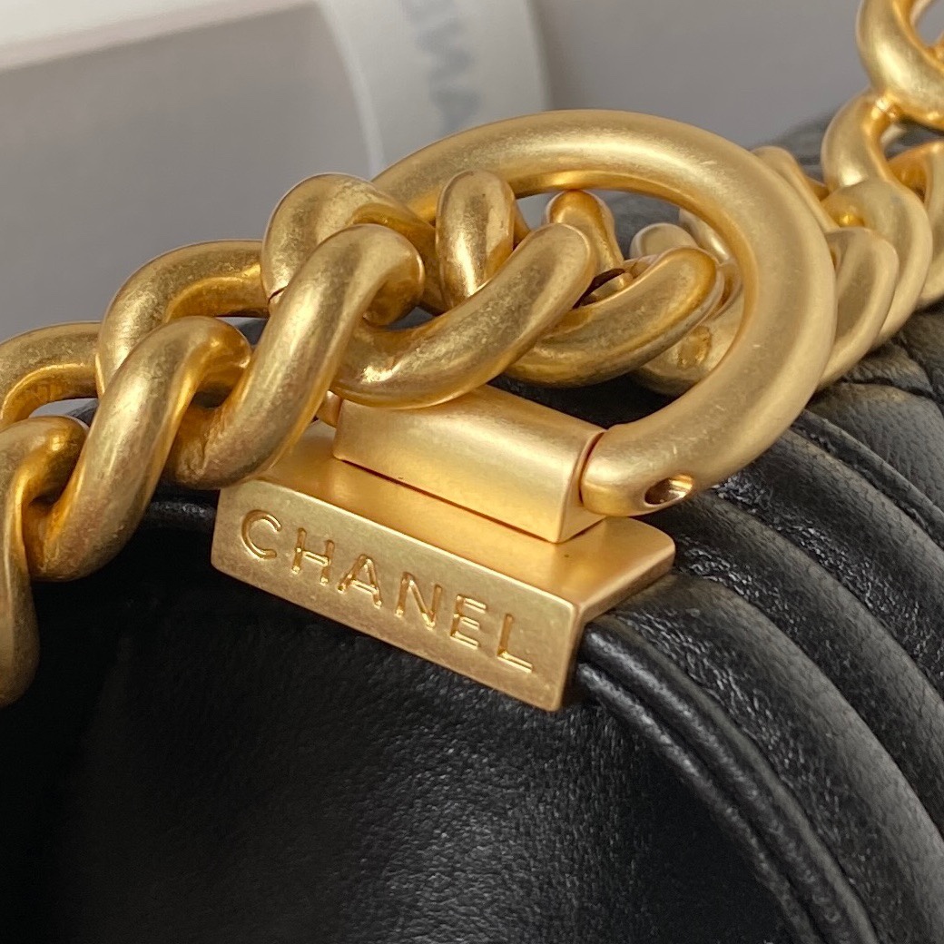 [TOP] CHANEL Metal handle Lambskin Le Boy Bag 20cm/25cm - Black & GHW