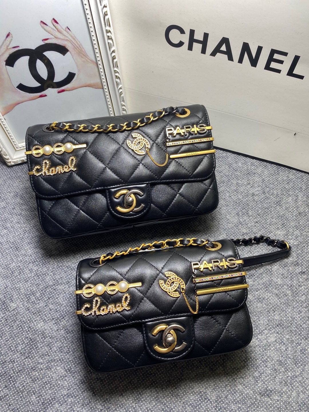 [TOP] CHANEL Badge19 Bags - 19/22cm - White&Black