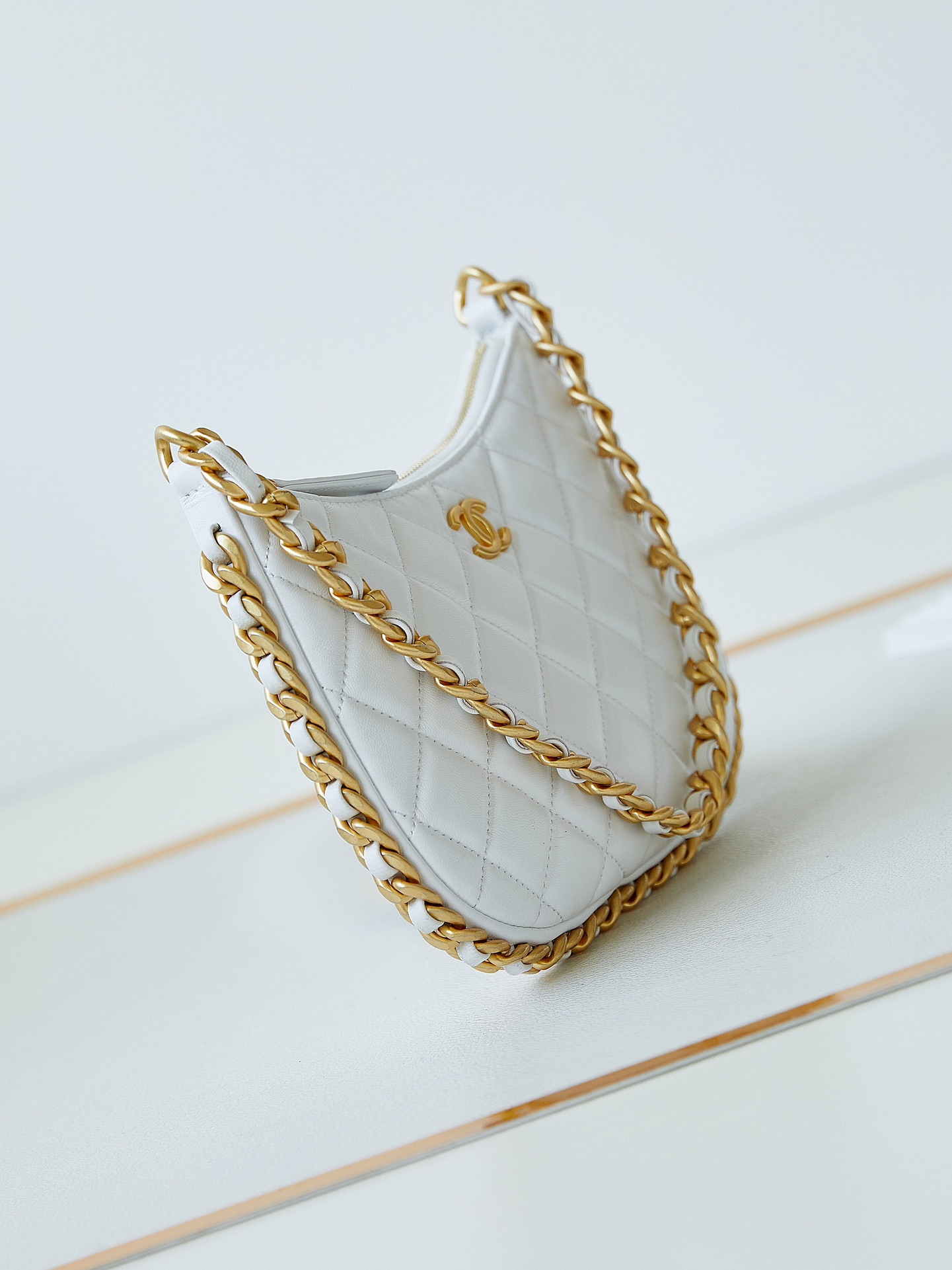 [TOP] CHANEL Chain Hobo Bags - 15×23.5×2cm/18×29×2cm - White&GHW