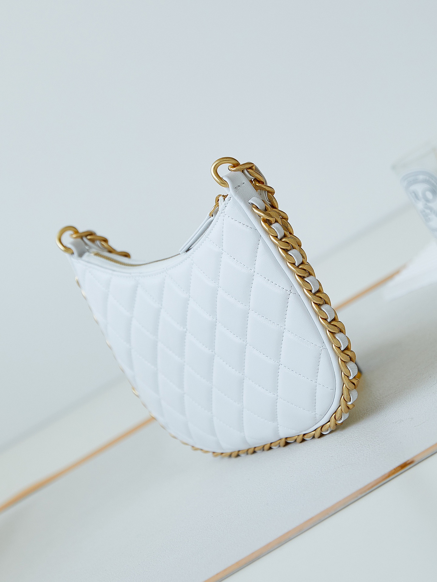 [TOP] CHANEL Chain Hobo Bags - 15×23.5×2cm/18×29×2cm - White&GHW