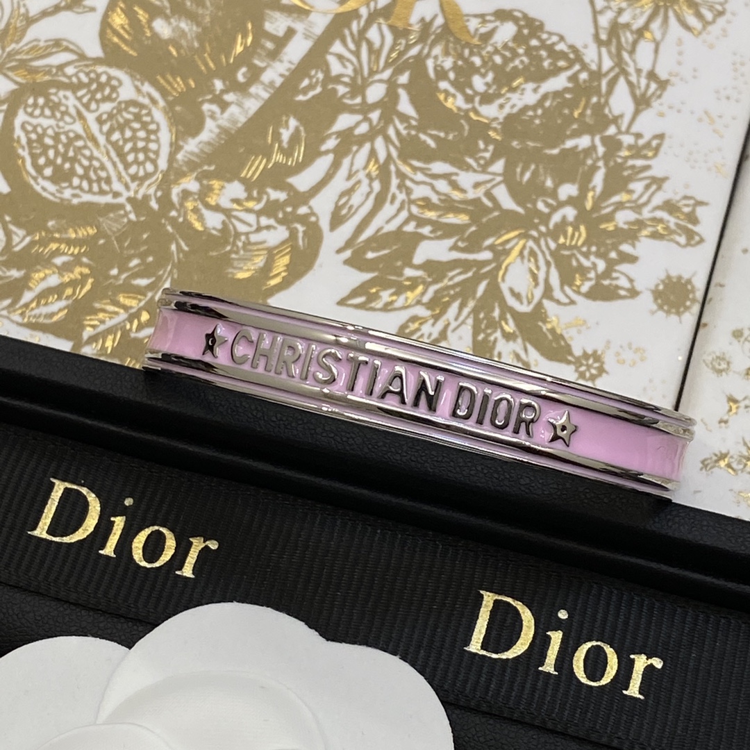[TOP] Christian Dior Letters Open Bracelet - Silver & Pink