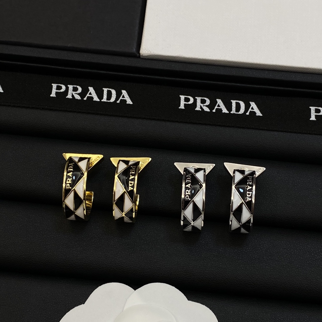 [TOP] PRADA Earrings - 2 Color