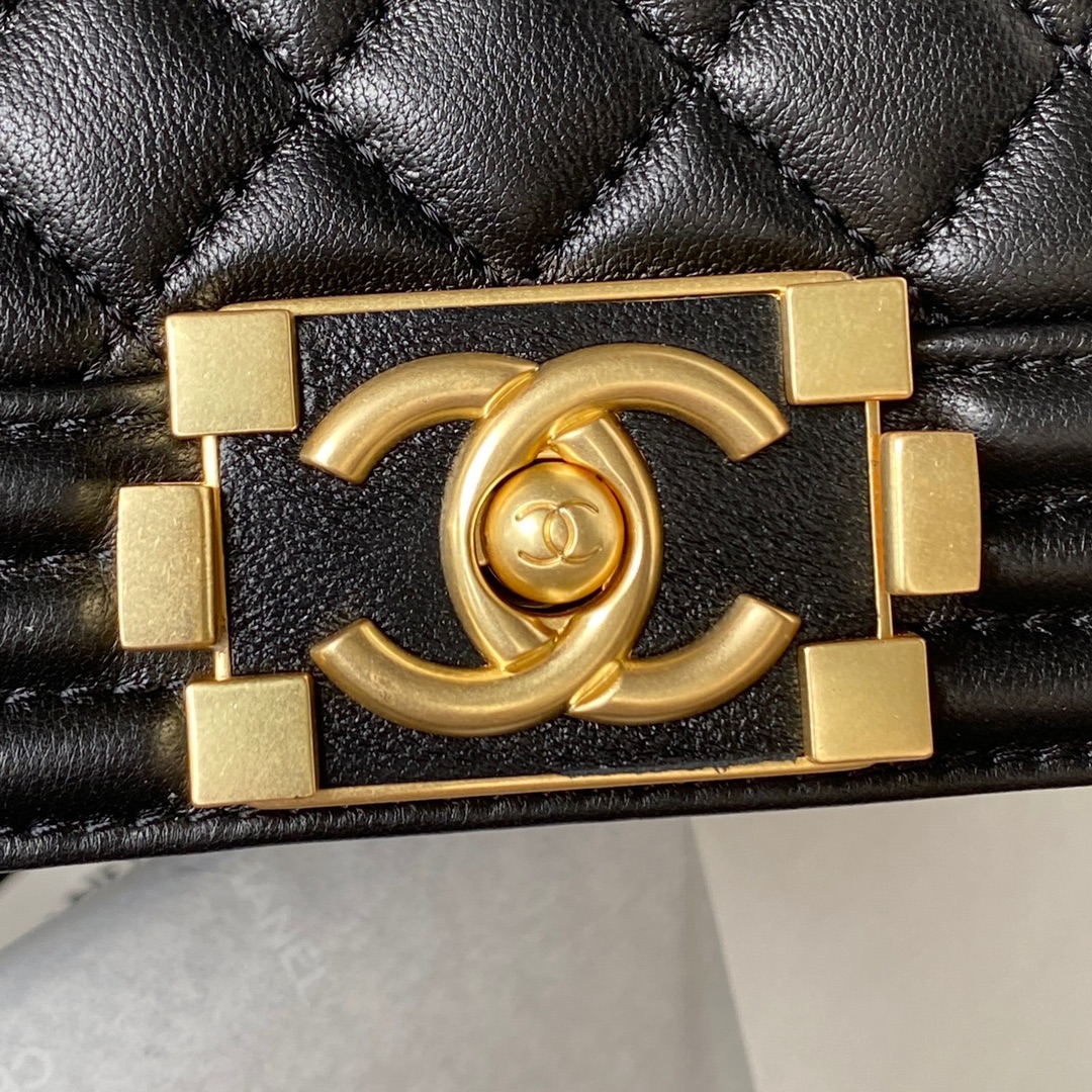 [TOP] CHANEL Metal handle Lambskin Le Boy Bag 20cm/25cm - Black & GHW