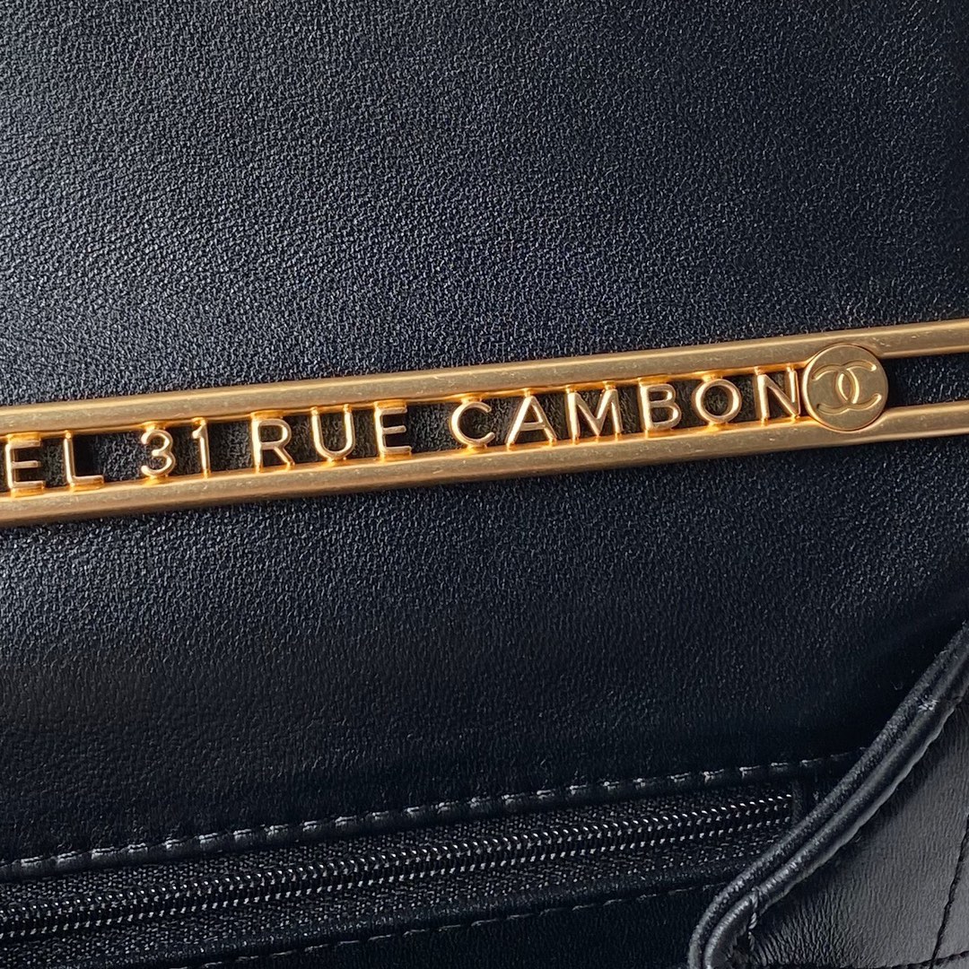 [TOP] CHANEL 24S Lambskin Handbag 18cm - Black&GHW