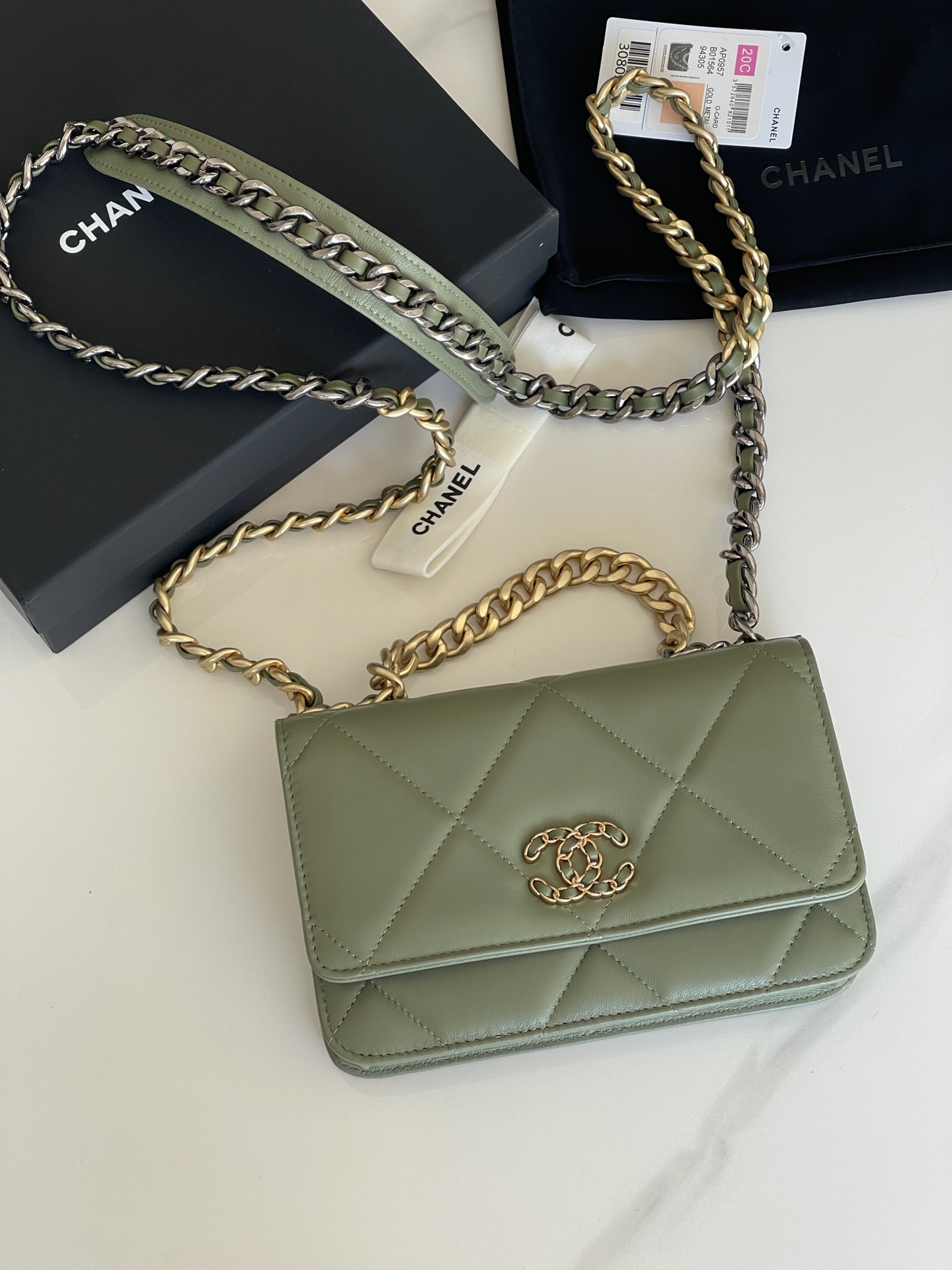 [TOP] CHANEL Lambskin 19 WOC Bags/19 Bags 19cm - Military Green&GHW