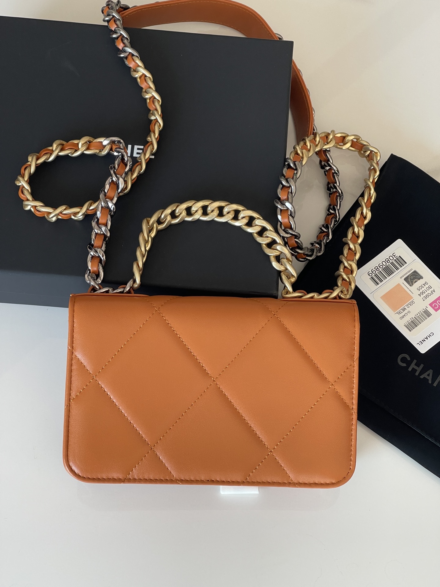 [TOP] CHANEL Lambskin 19 WOC Bags/19 Bags 19cm - Orange&GHW