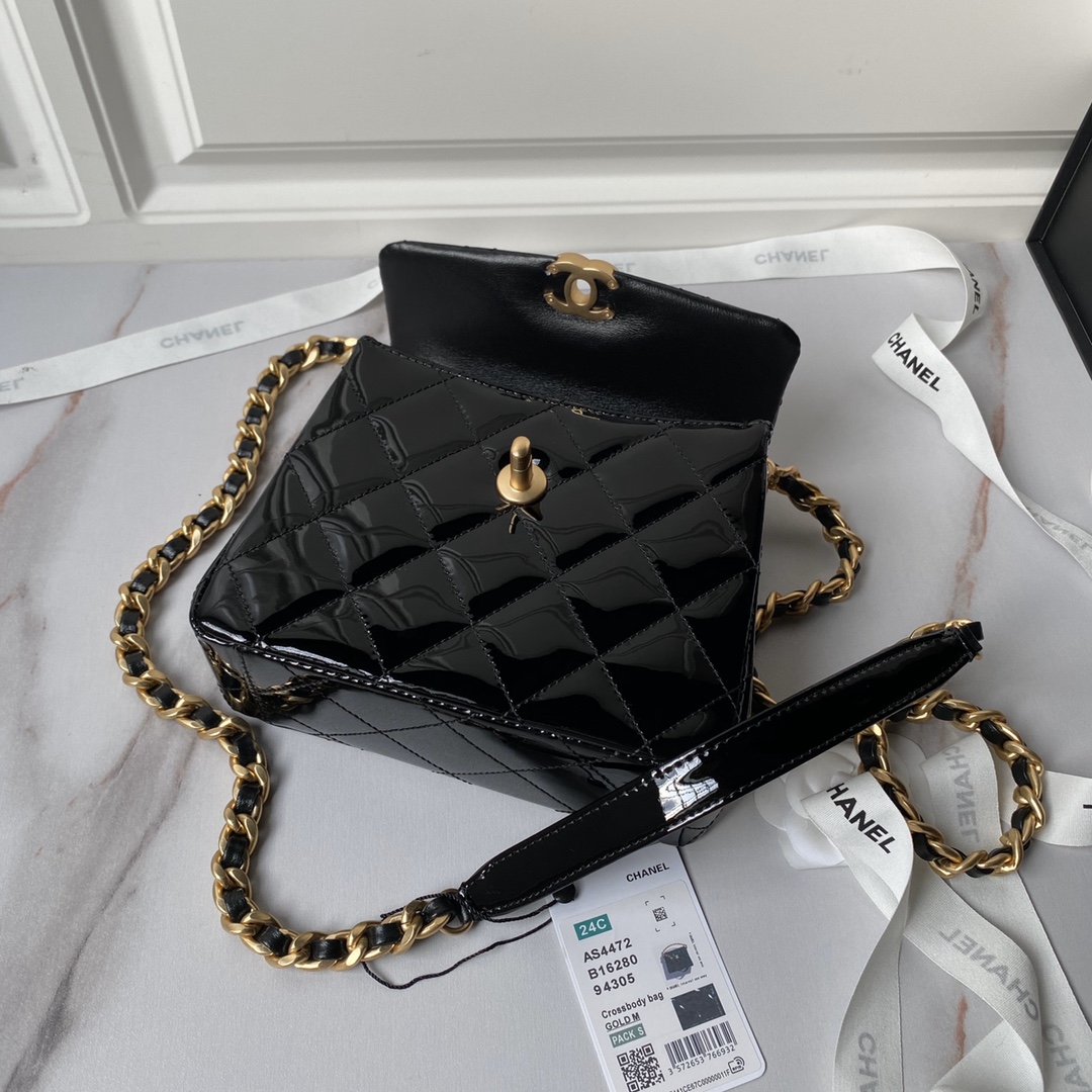 [TOP] CHANEL 24S patent Leather Handbag 18cm - Black&GHW