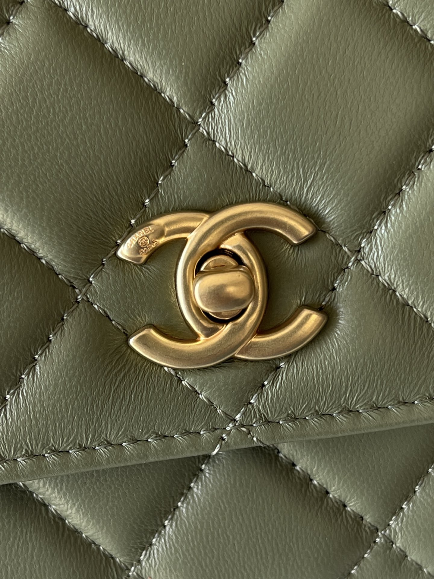 [TOP] CHANEL Lambskin 19 WOC Bags/19 Bags 19cm - Military Green&GHW
