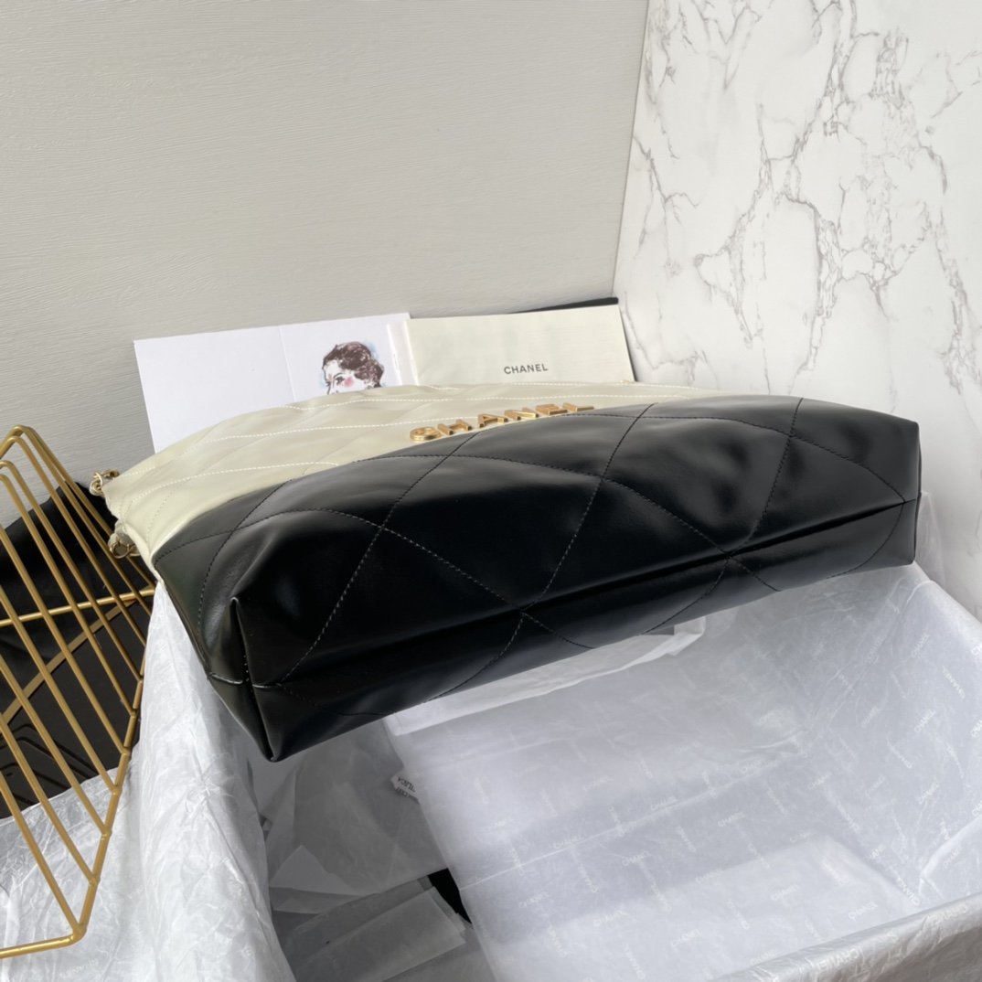 [TOP] CHANEL Lambskin 22 Bags 19x20x6cm/35x37x7cm/39x42x8cm - Beige Paired With Black - GWH