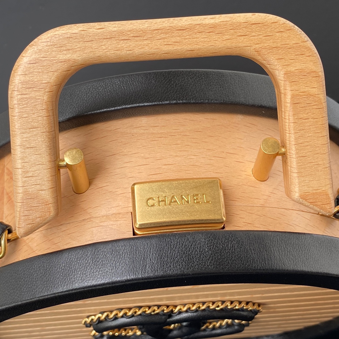 [TOP] CHANEL Limited Edition Wooden Box Bag 17×21cm - Beige