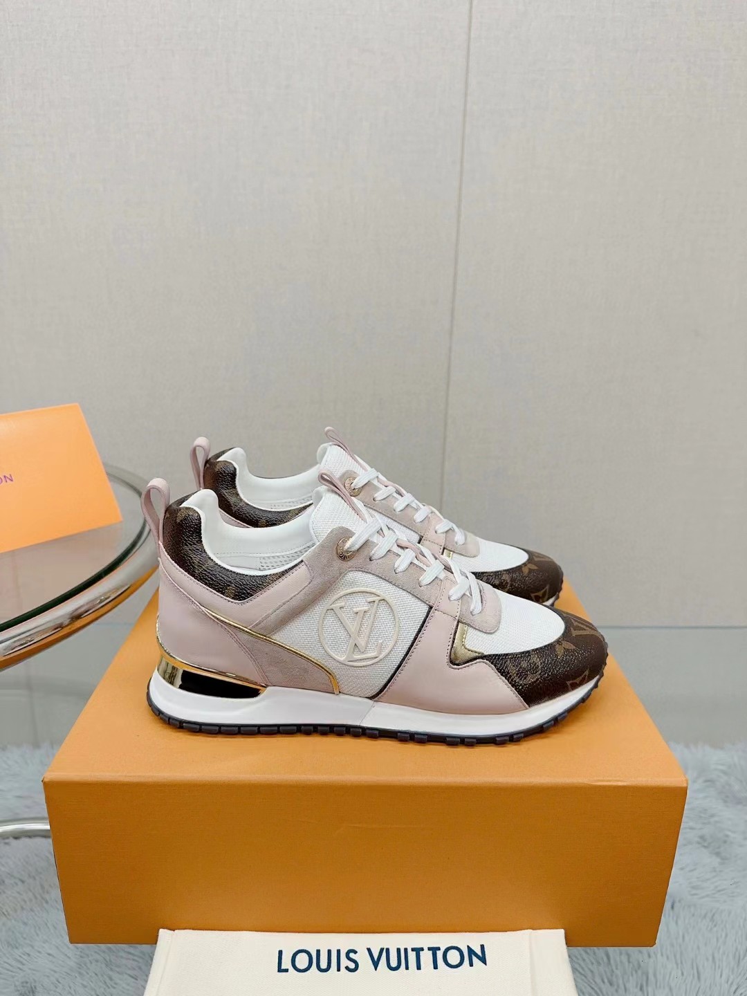 [TOP] Louis Vuitton LV L*V Runaway Sneakers - 24 Colors