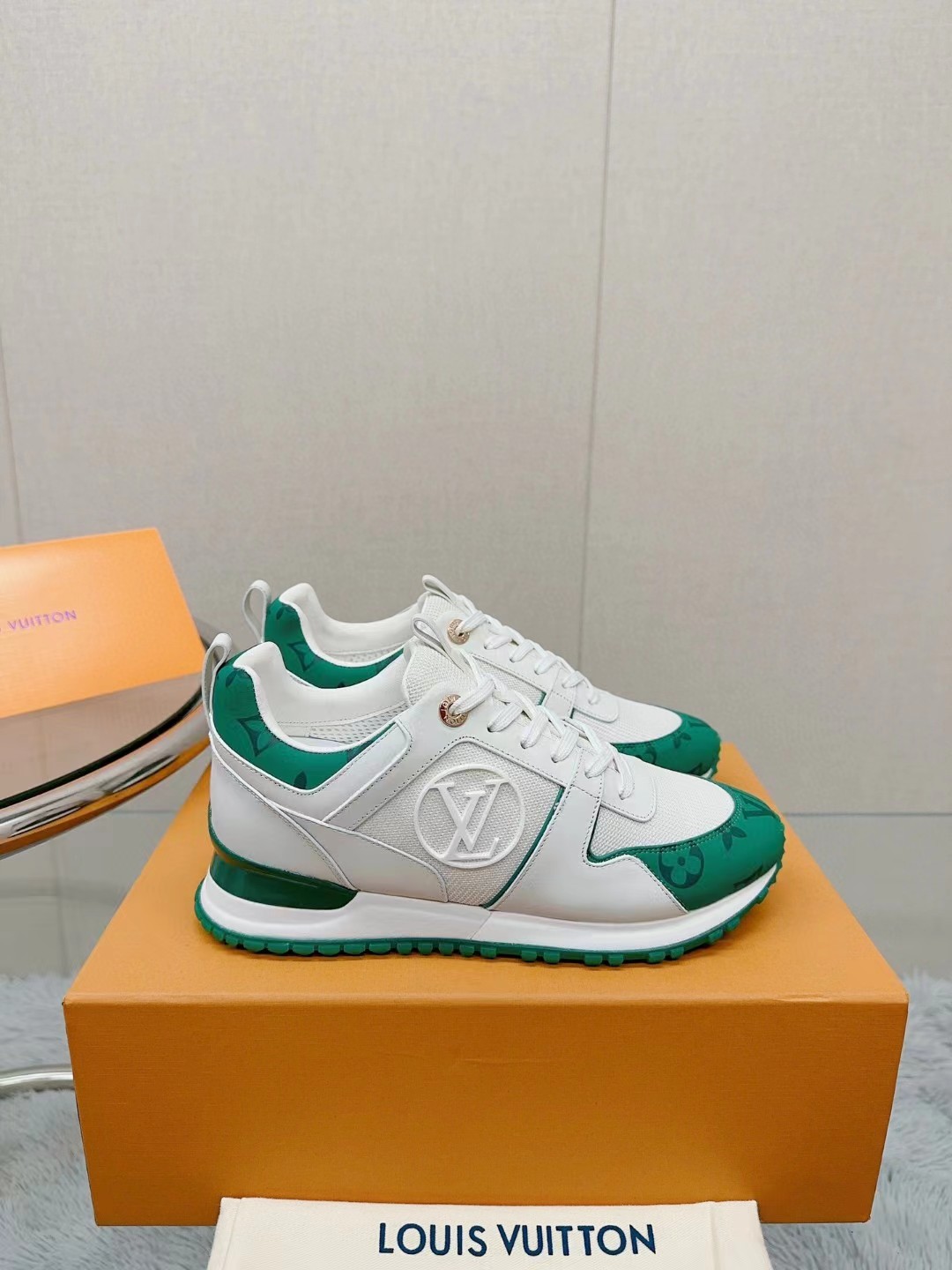 [TOP] Louis Vuitton LV L*V Runaway Sneakers - 24 Colors