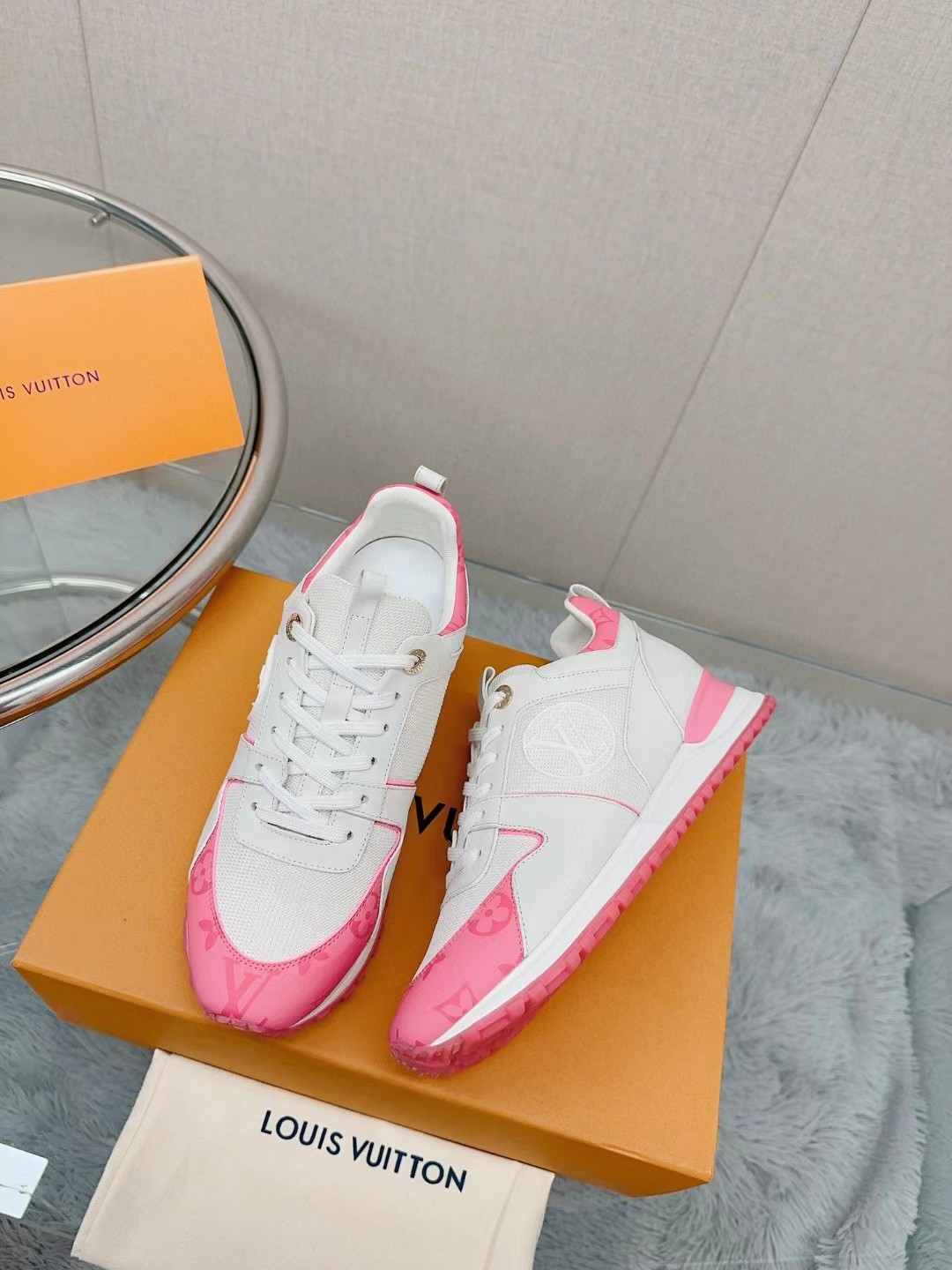 [TOP] Louis Vuitton LV L*V Runaway Sneakers - 24 Colors