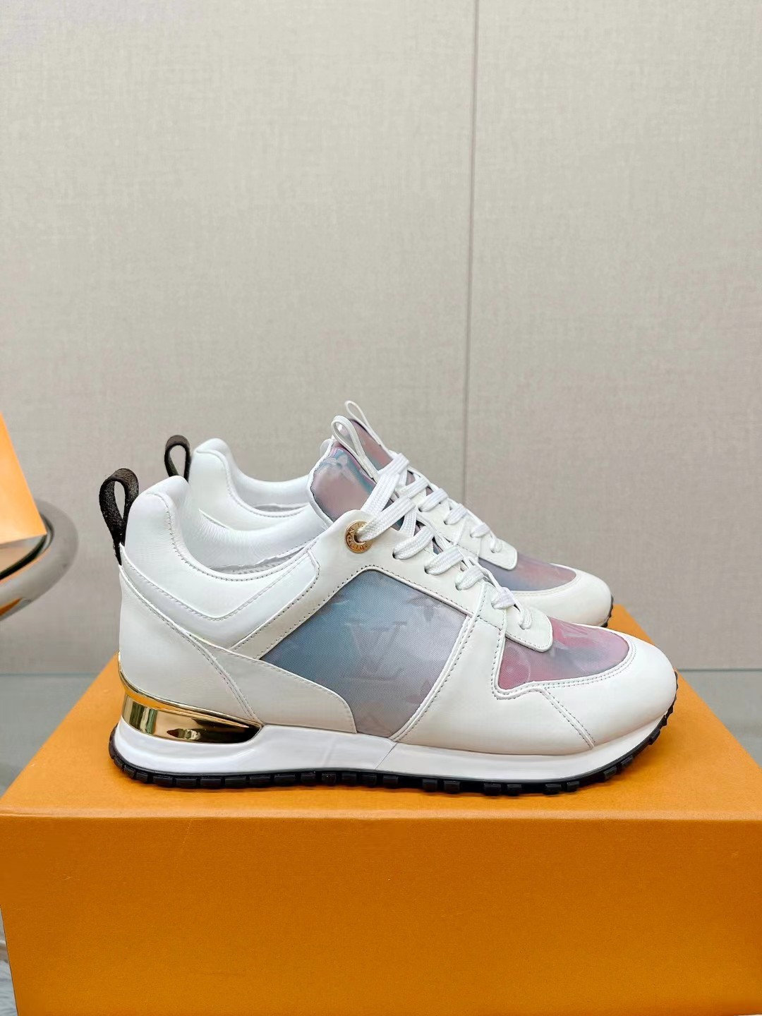 [TOP] Louis Vuitton LV L*V Runaway Sneakers - 24 Colors