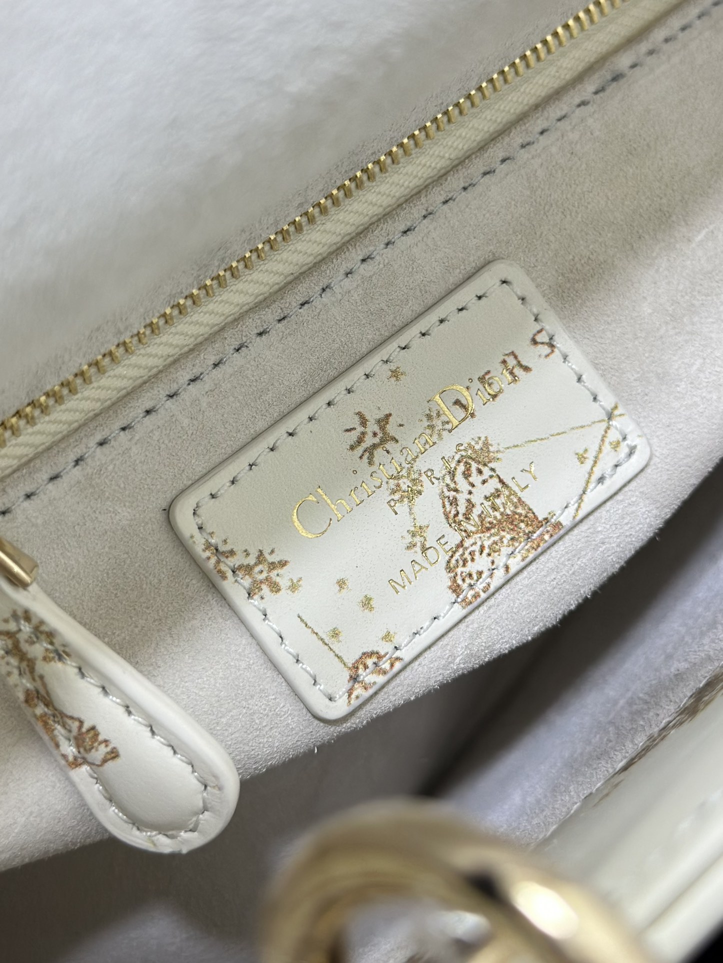 [TOP] Christian Dior Sun Studded Lady Dior Bags 20x16.5x8cm - White&GHW