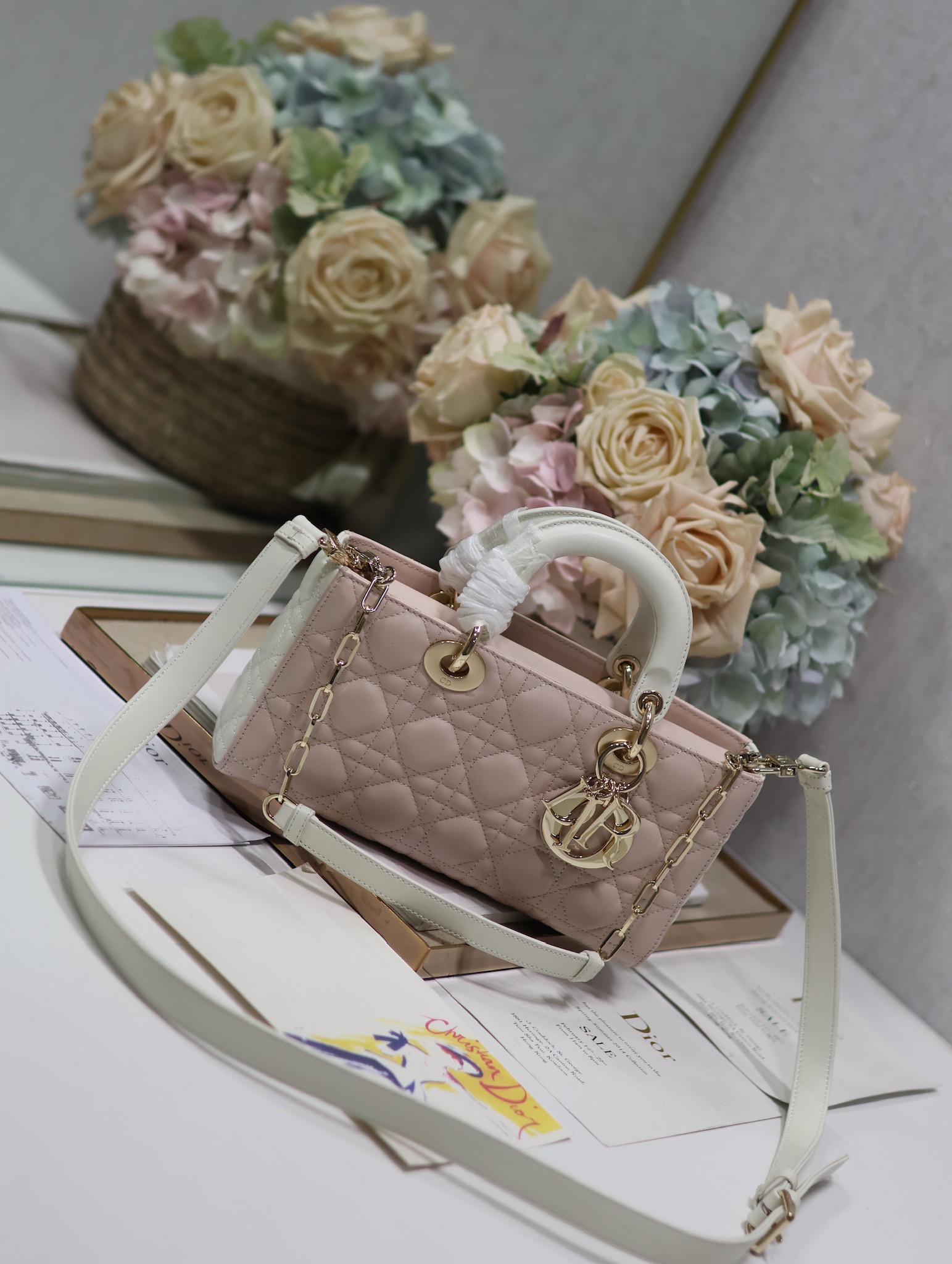 [TOP] Christian Dior Soft Lambskin Lady D-Joy Bags - Pink Paired With White 22.5×6×11.5cm/26×6×14cm - GHW