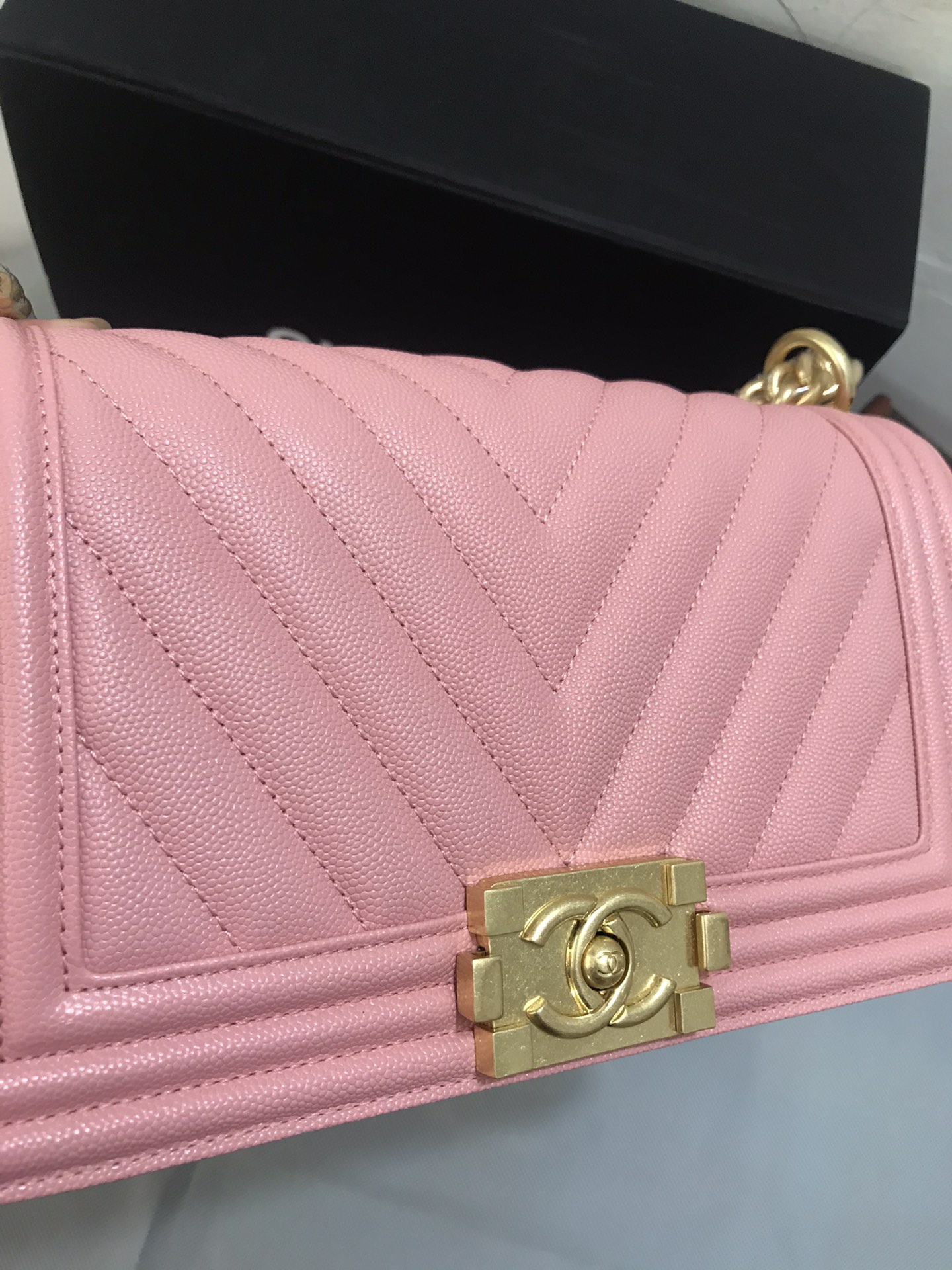 [TOP] CHANEL Fine Ball Shaped Caviar Le Boy Bags 20cm/25cm - Pink & GHW