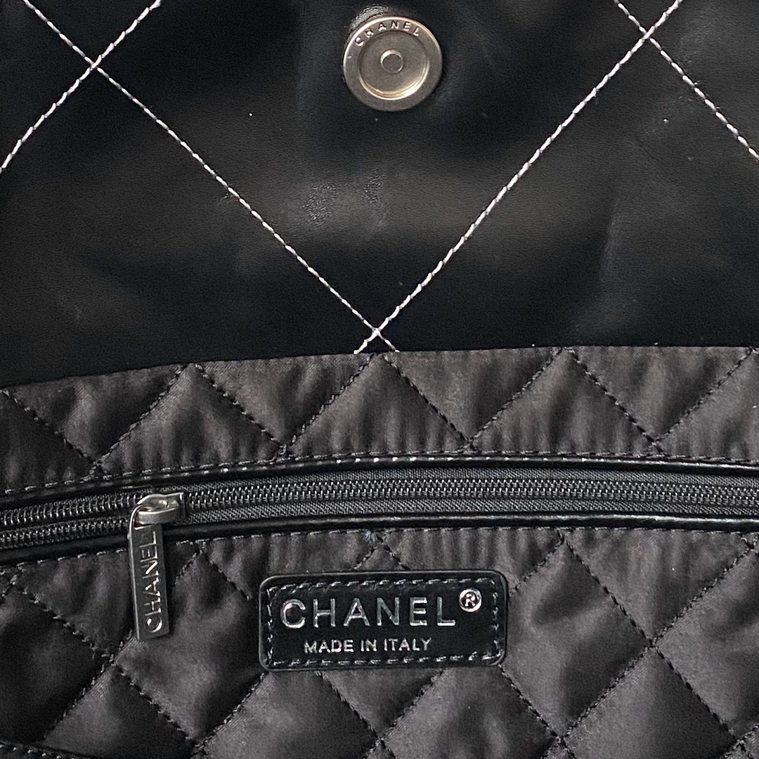 [TOP] CHANEL Gradient Shiny 22 Bags 35x37x7cm/39×42×8cm - Black Paired With Silver&SHW