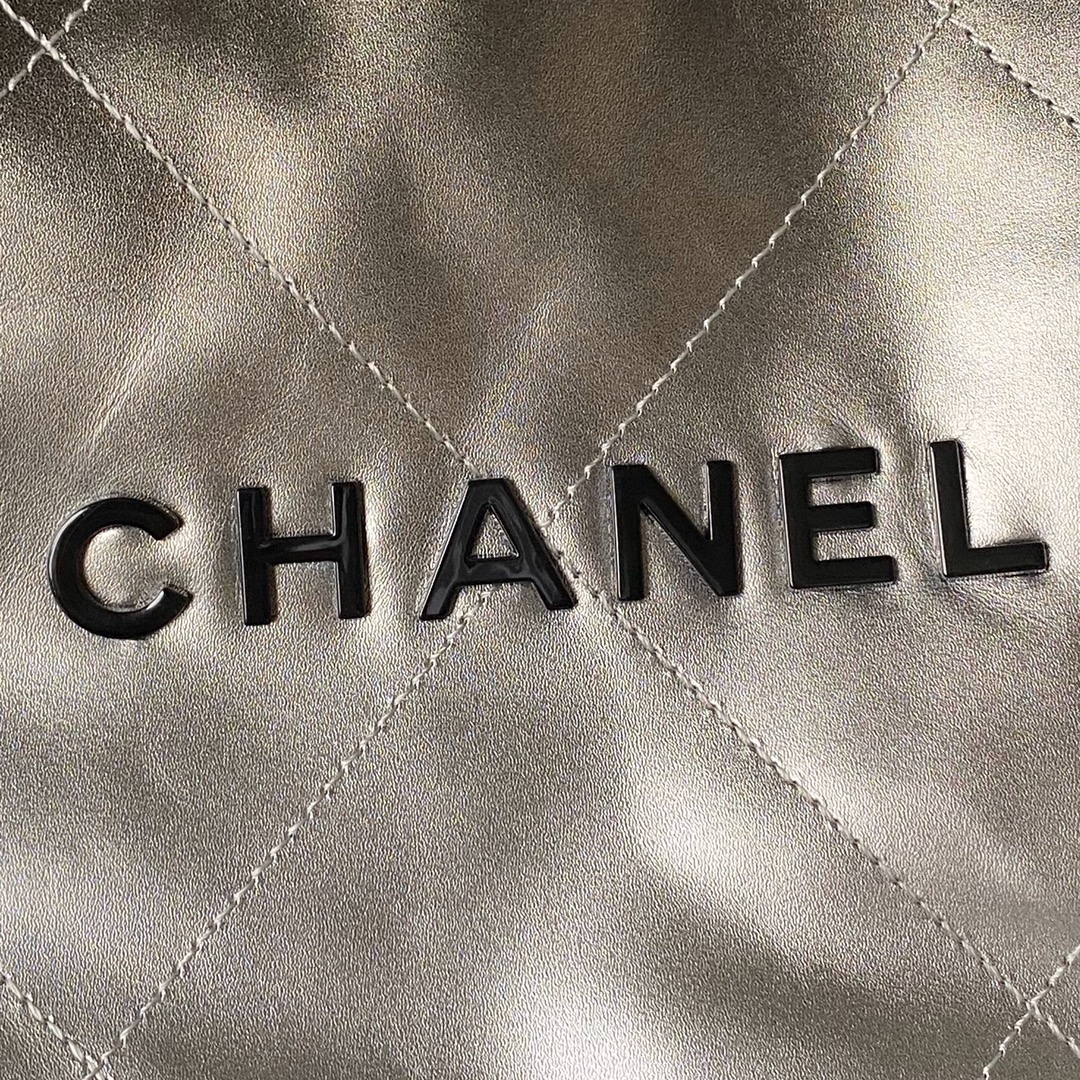 [TOP] CHANEL Gradient Shiny 22 Bags 35x37x7cm/39×42×8cm - Black Paired With Silver&SHW