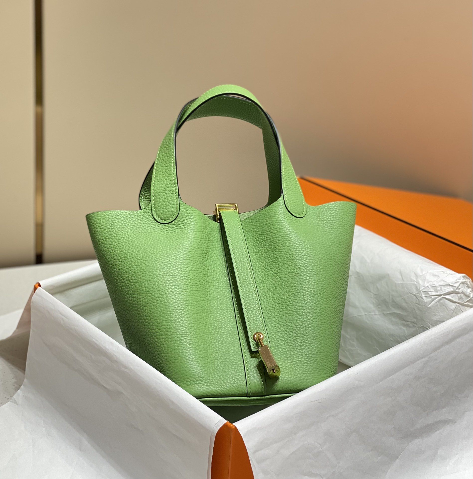 [TOP] HERMES Calfskin Picotin Lock Bags 18cm/22cm - 2 Sizes - SHW&GHW - Vert Criquet