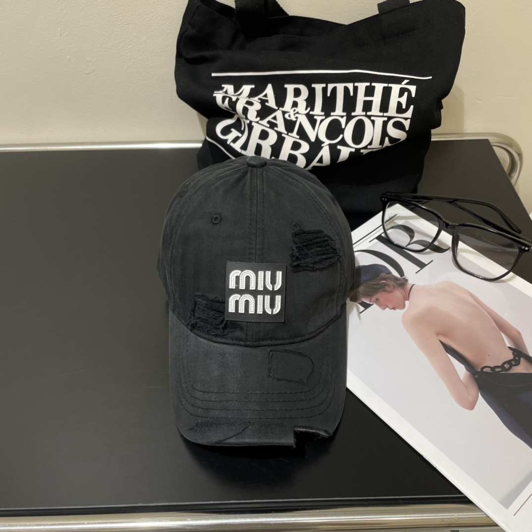[TOP] Miu Miu Beige Baseball Cap-4 Colors
