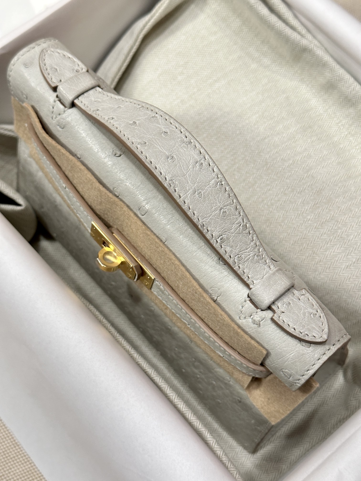 [TOP] HERMES Ostrich Skin Mini Kelly Bags - Gris Perle - GHW