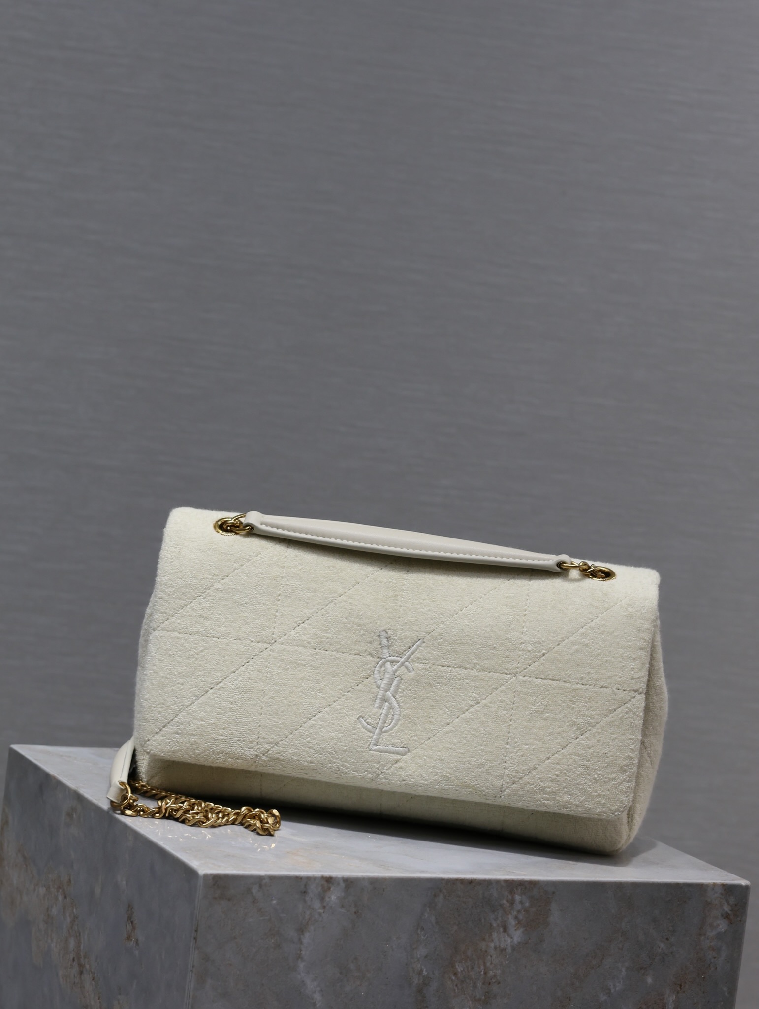 [TOP] Yves Saint Laurent YSL Knitted Towel Fabric With Calfskin Chain Bag 25×15×7.5cm - White
