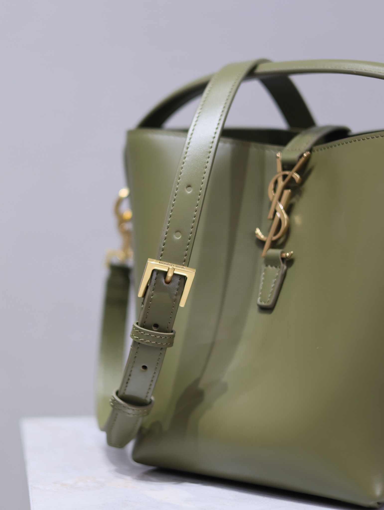 [TOP] Yves Saint Laurent YSL Smooth Calfskin Le 5A7  Bags - 2 Sizes - Military Green&GHW